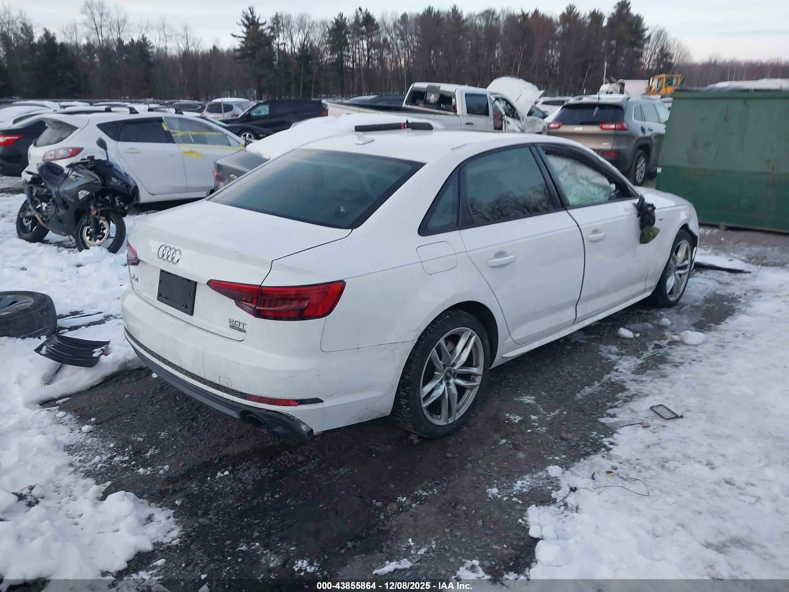 AUDI A4 image 4