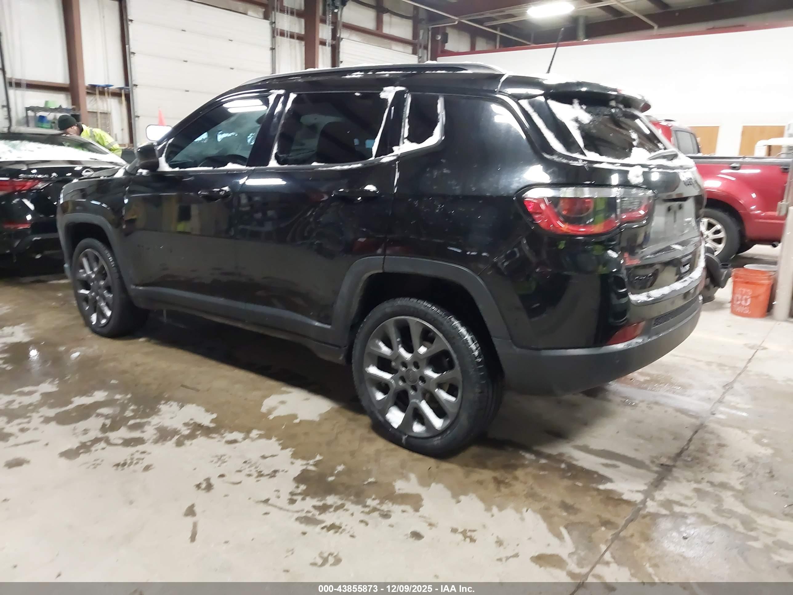 JEEP COMPASS image 3