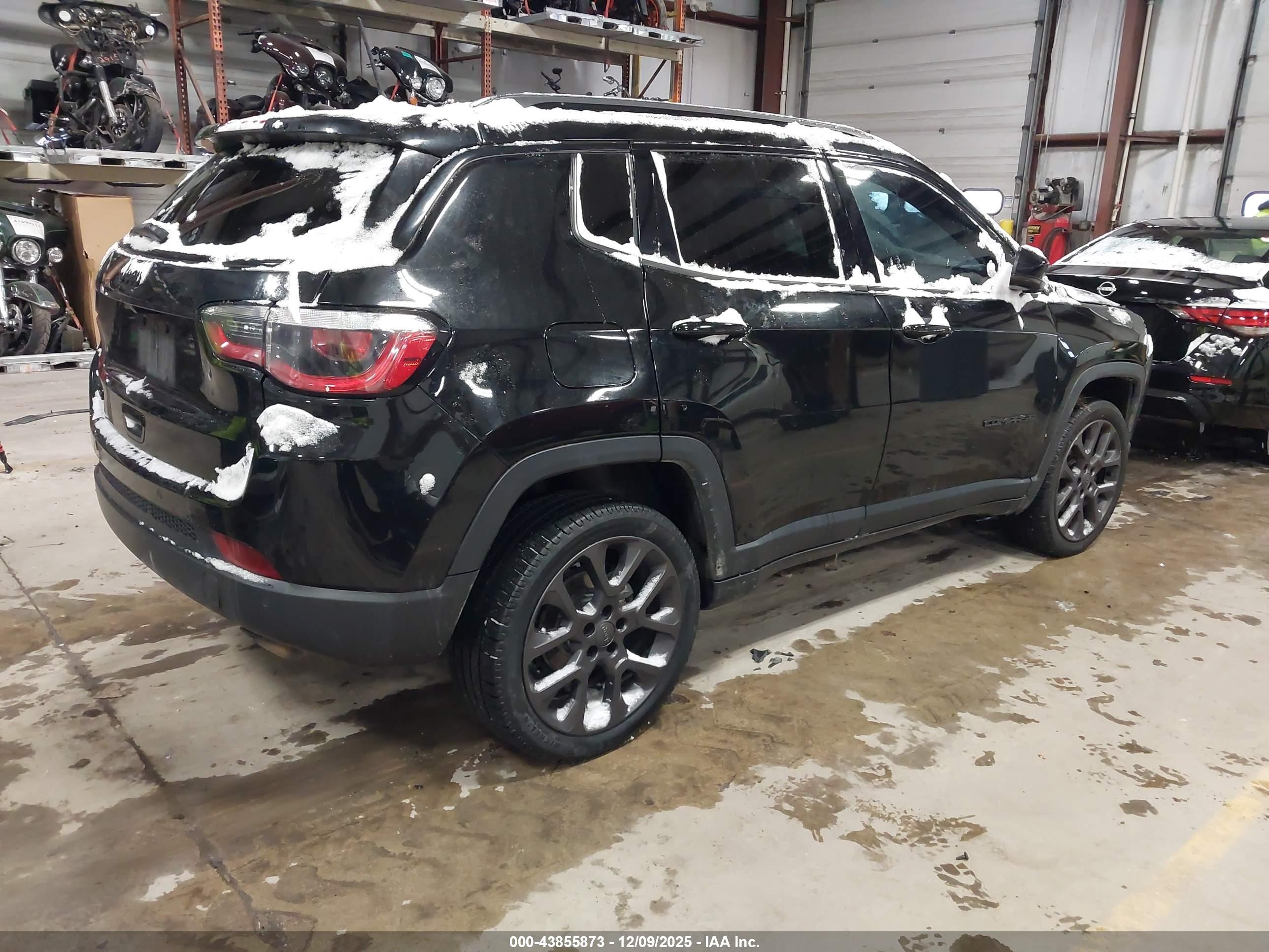 JEEP COMPASS image 4