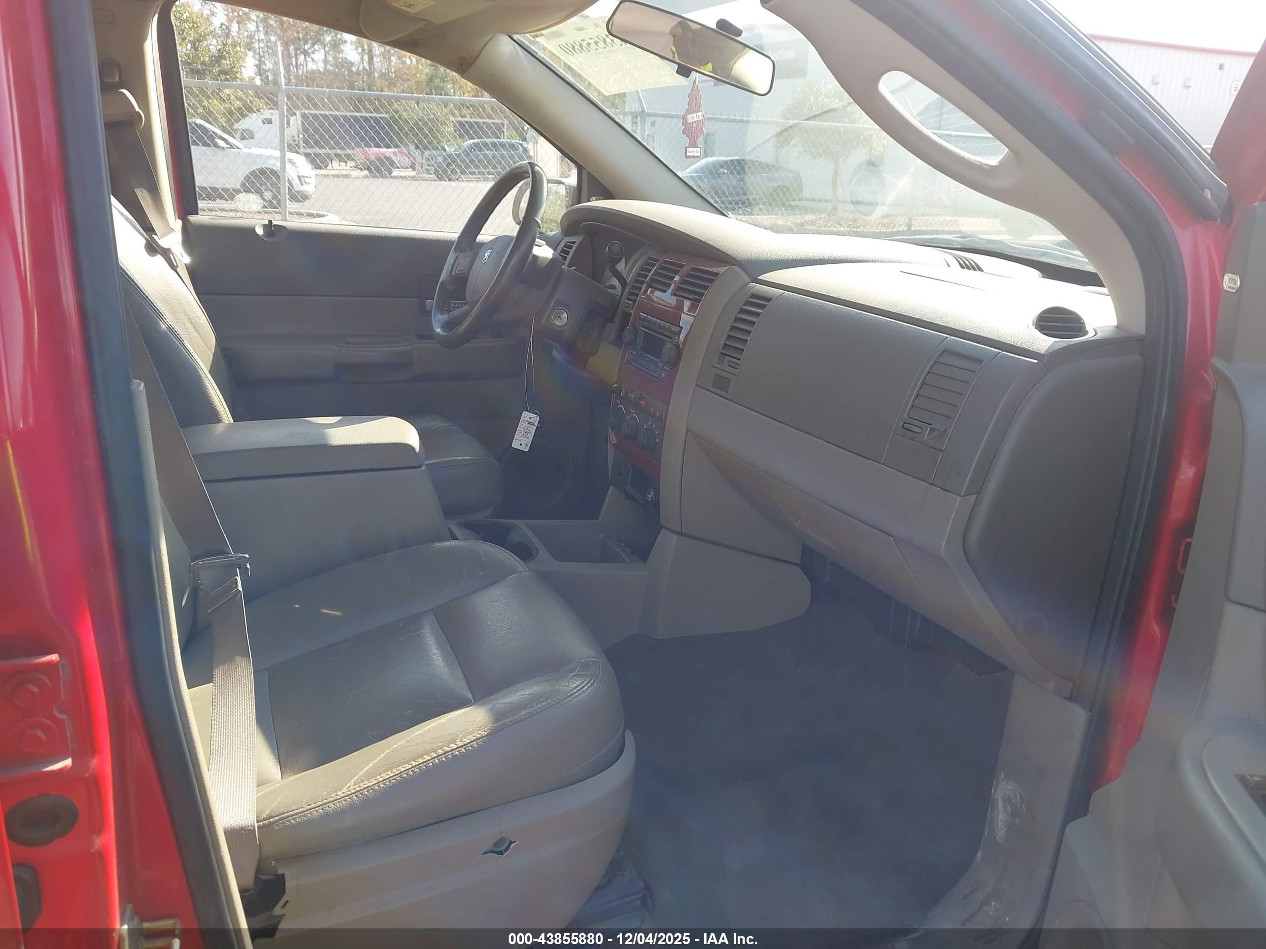DODGE DURANGO image 5