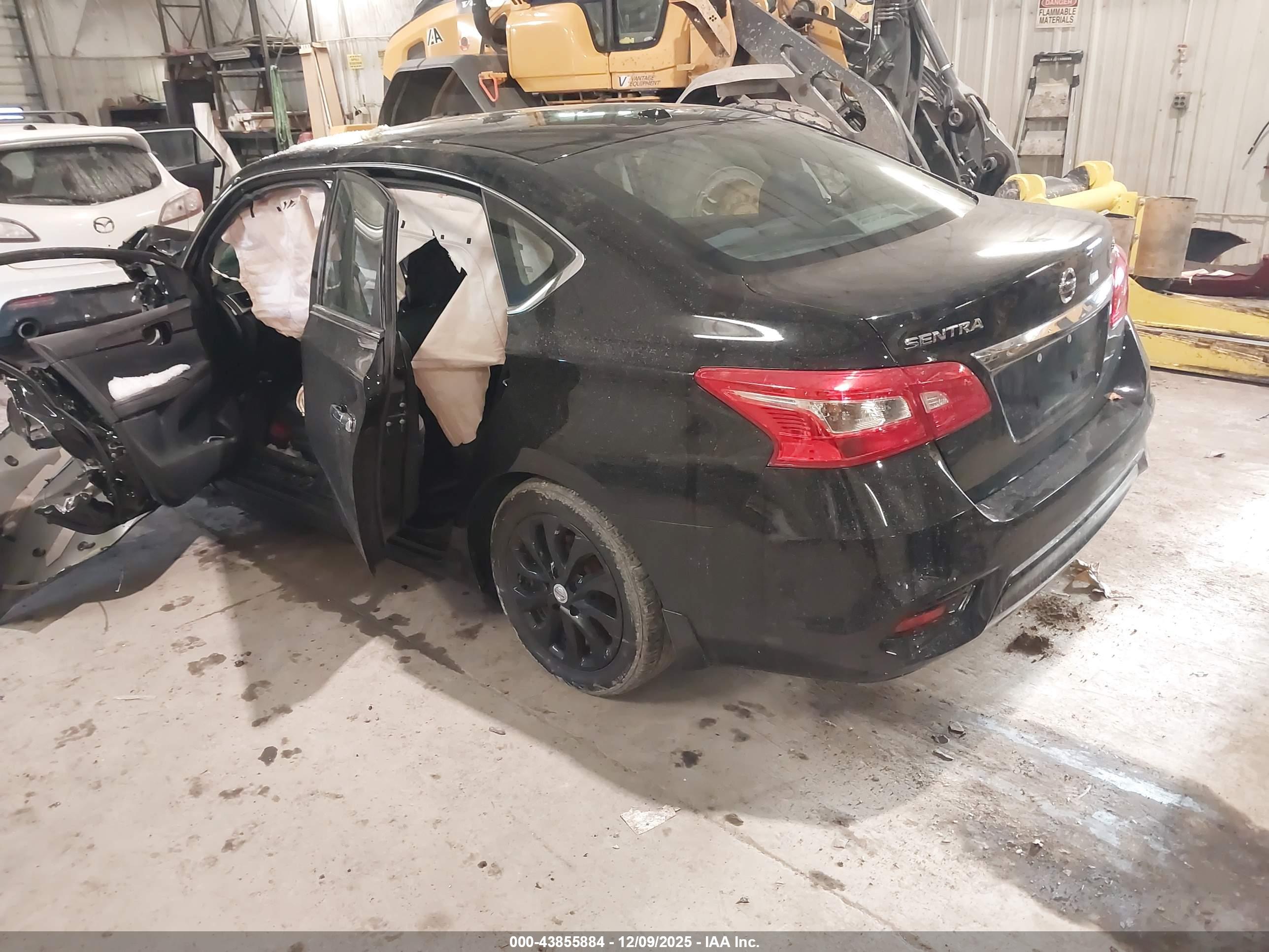 NISSAN SENTRA image 3