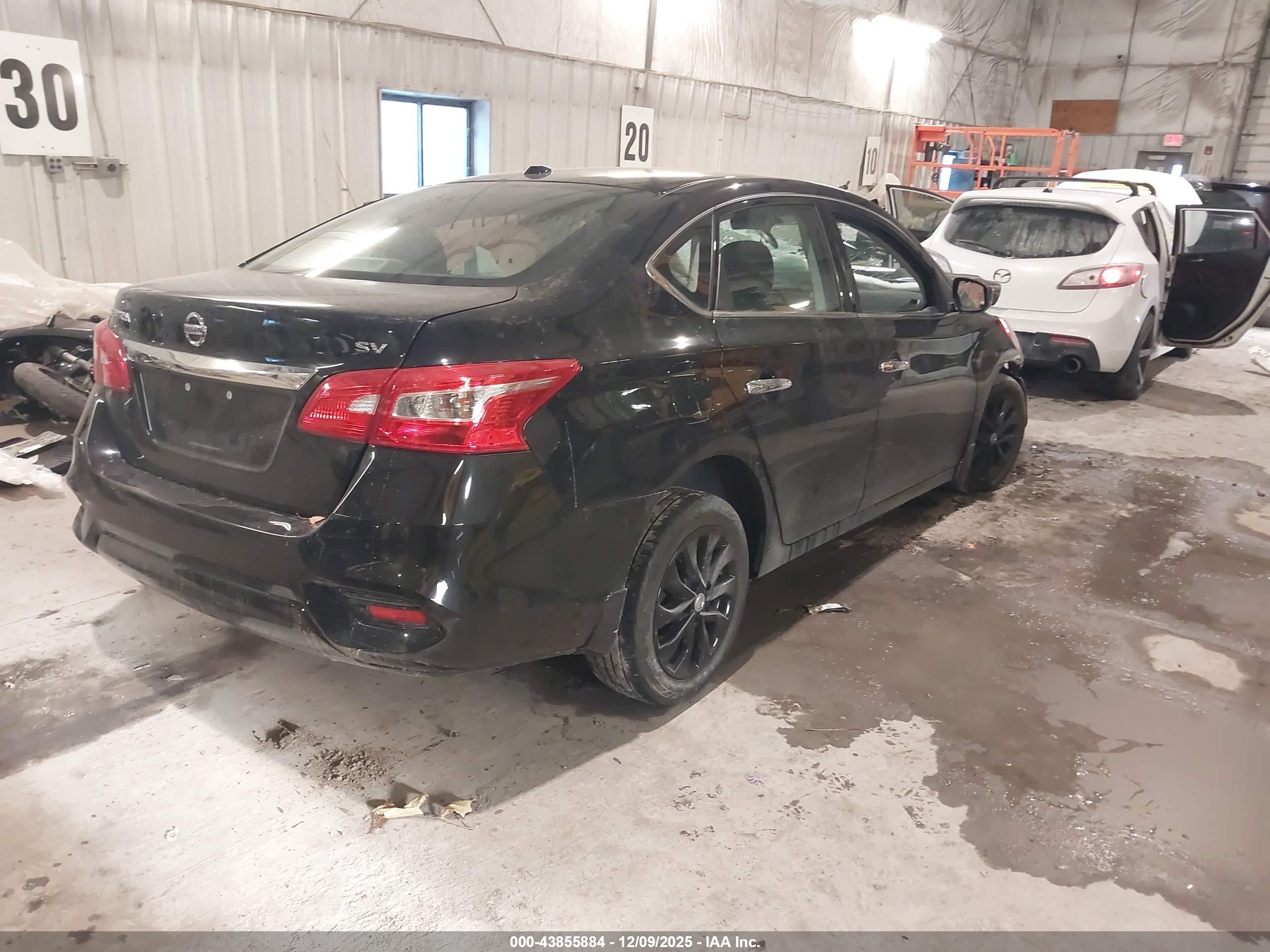 NISSAN SENTRA image 4