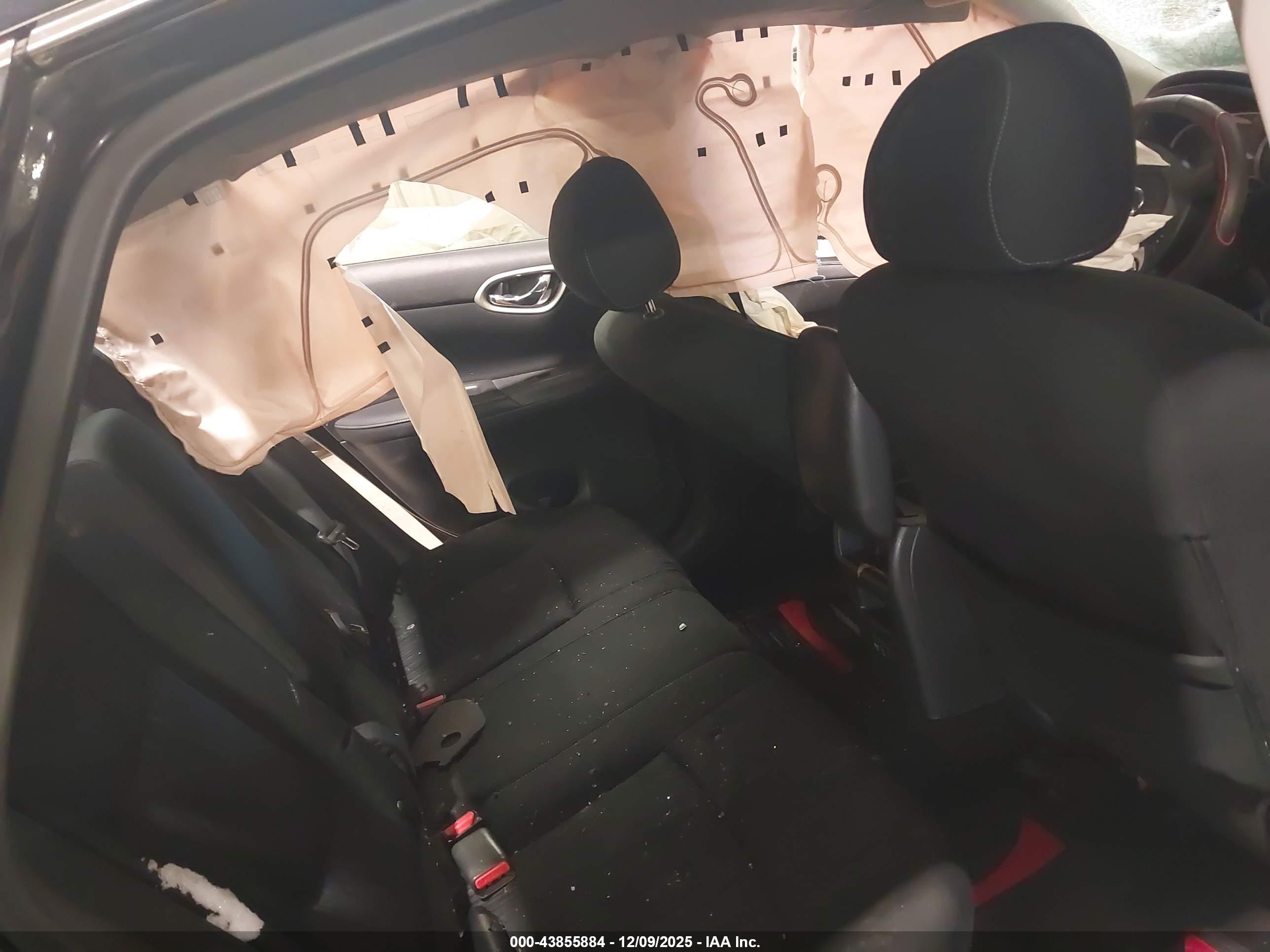 NISSAN SENTRA image 8