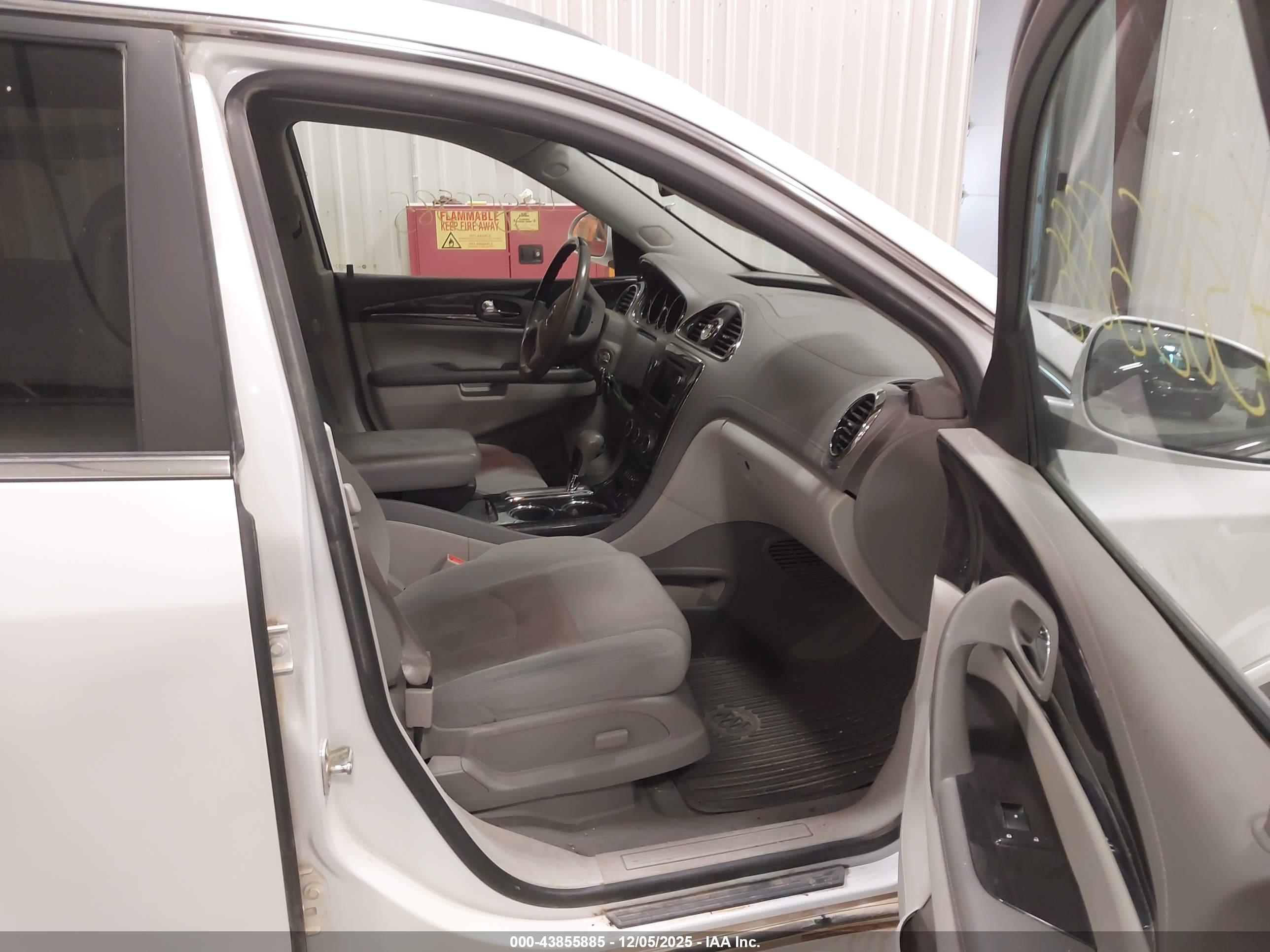 BUICK ENCLAVE image 5