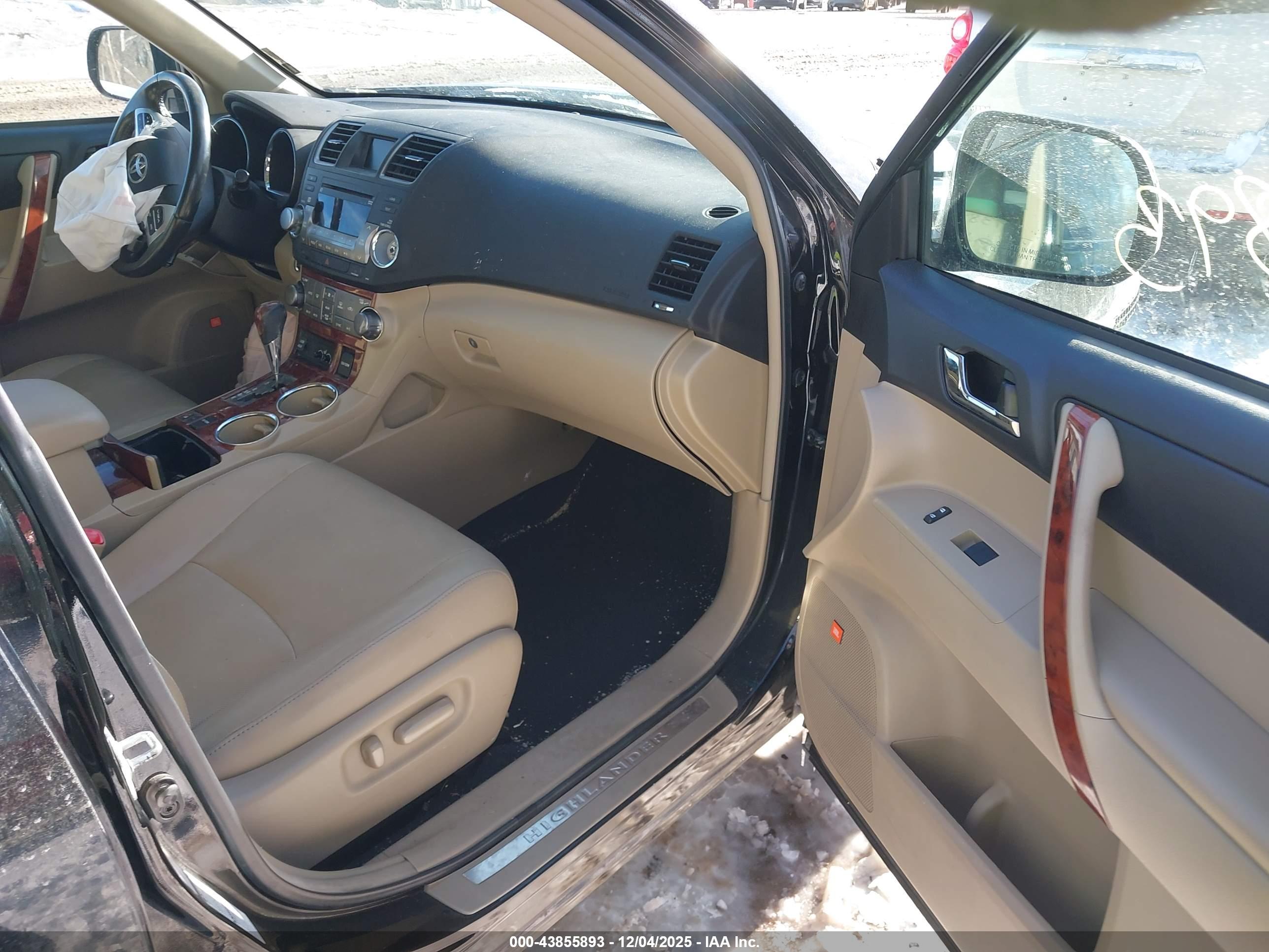 TOYOTA HIGHLANDER image 5
