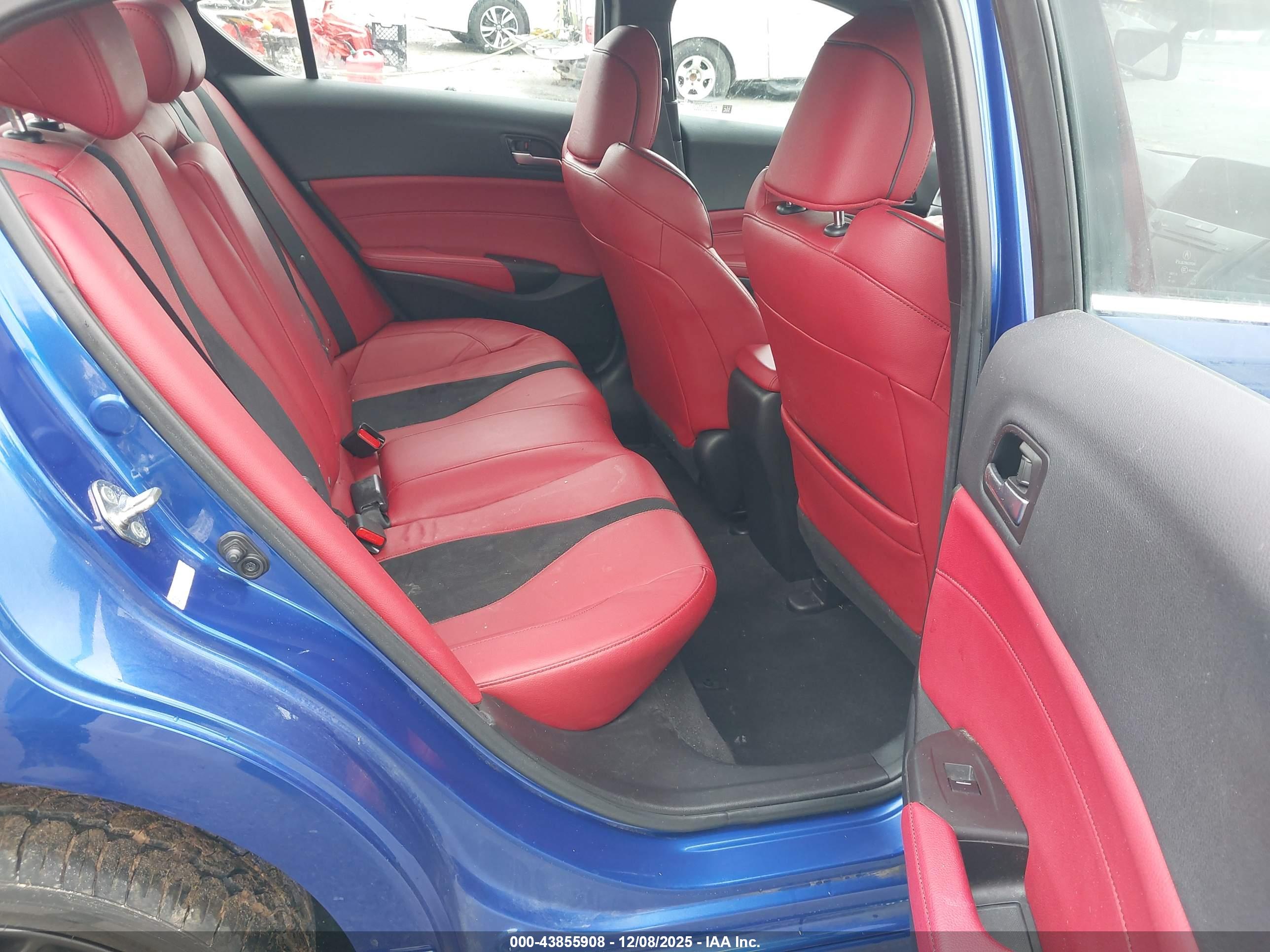 ACURA ILX image 8