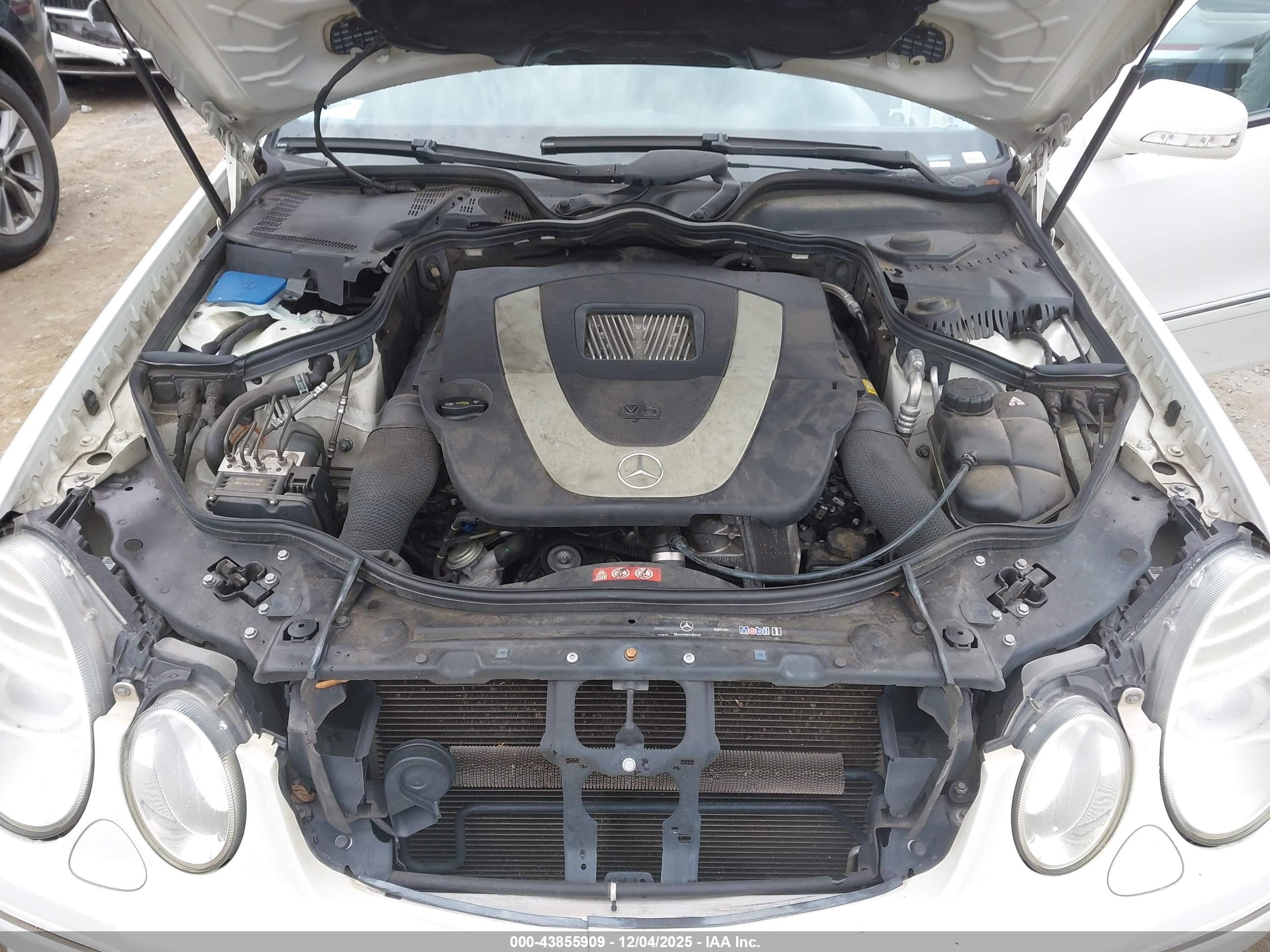 MERCEDES-BENZ E image 10