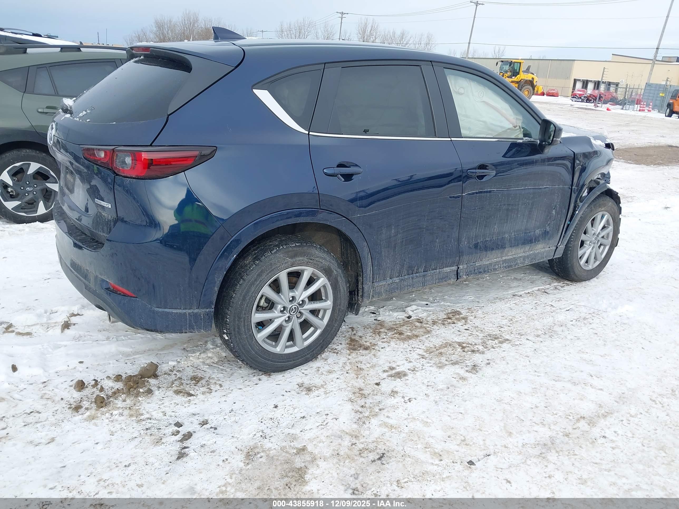 MAZDA CX-5 image 4