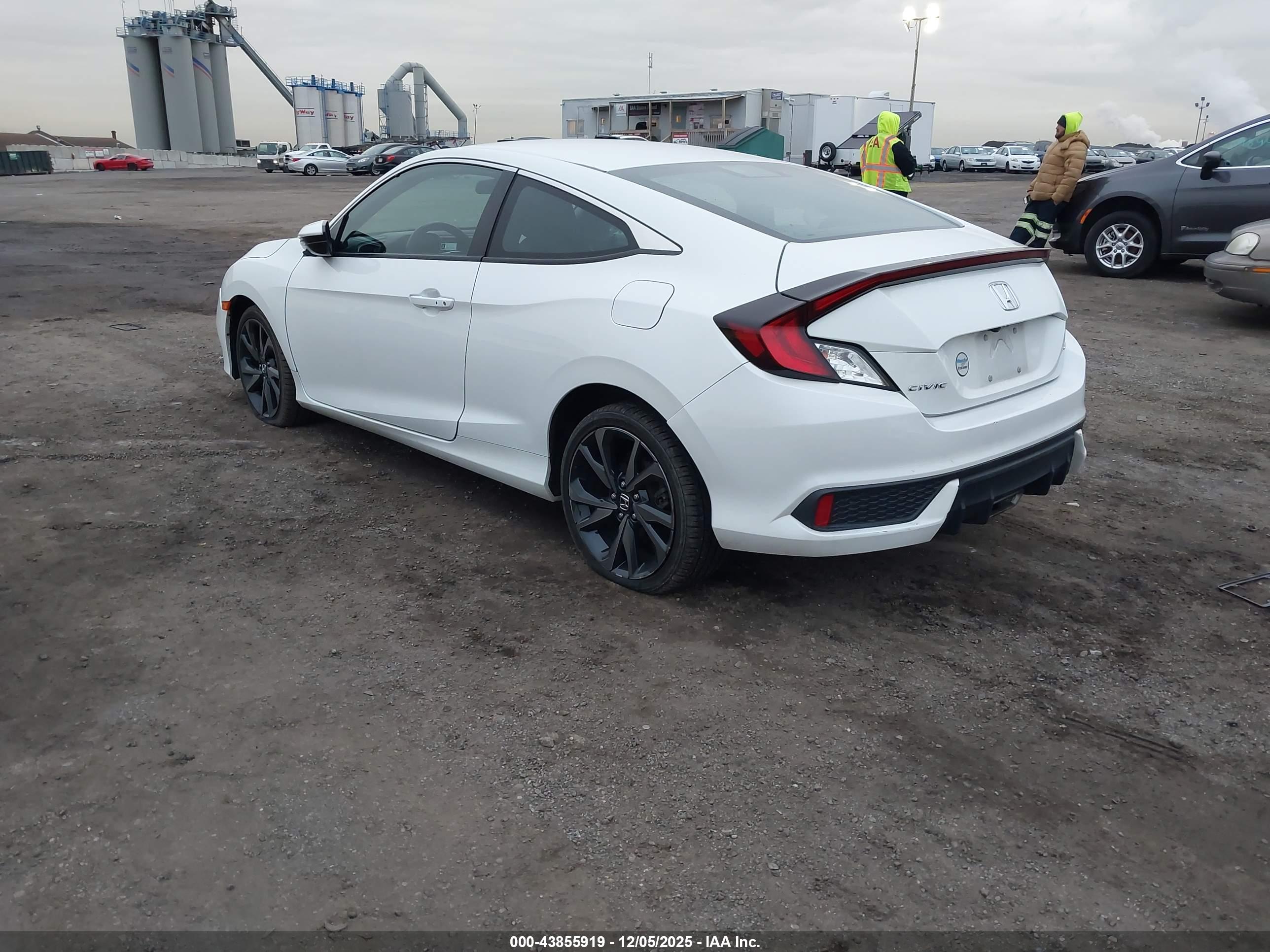 HONDA CIVIC image 3