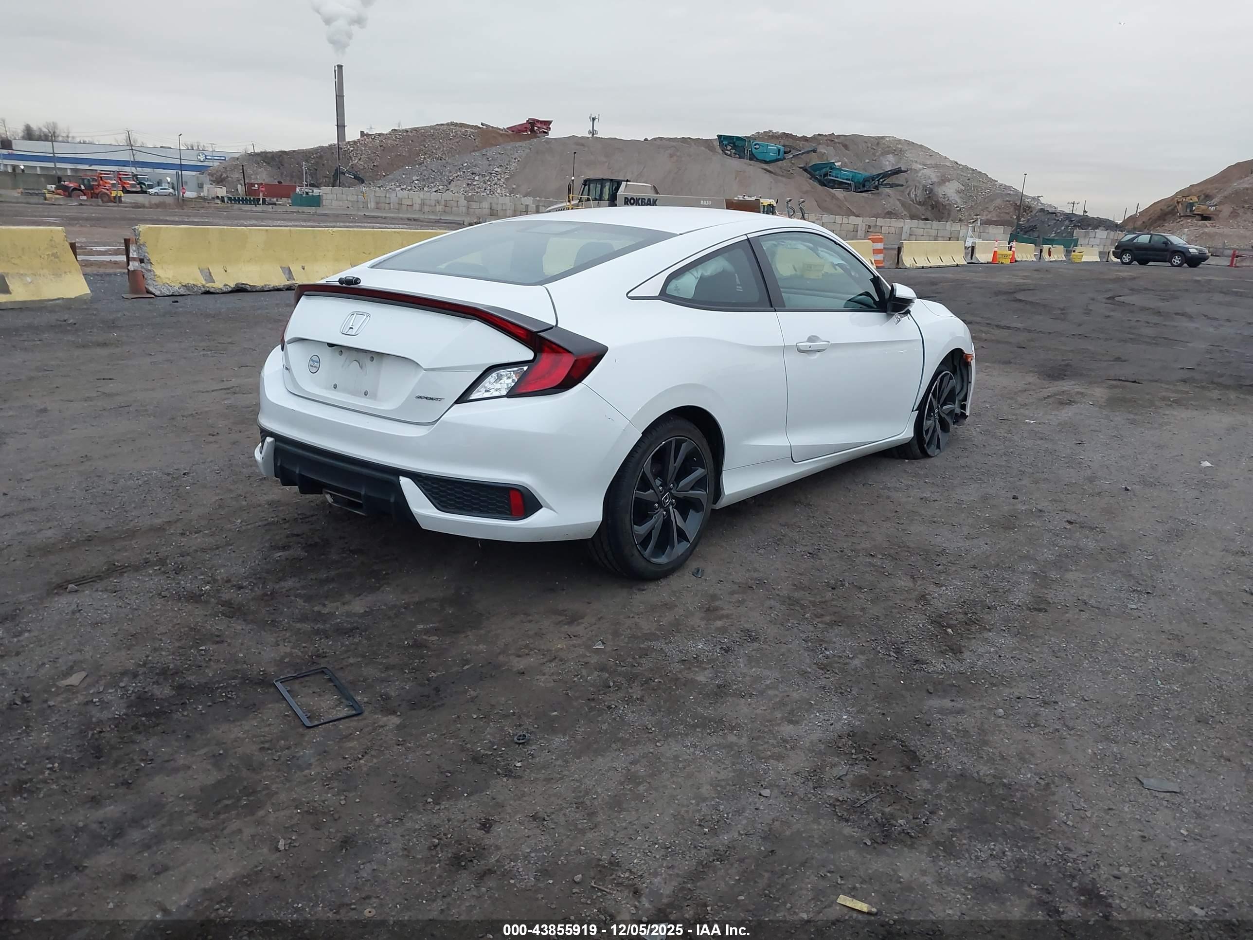 HONDA CIVIC image 4