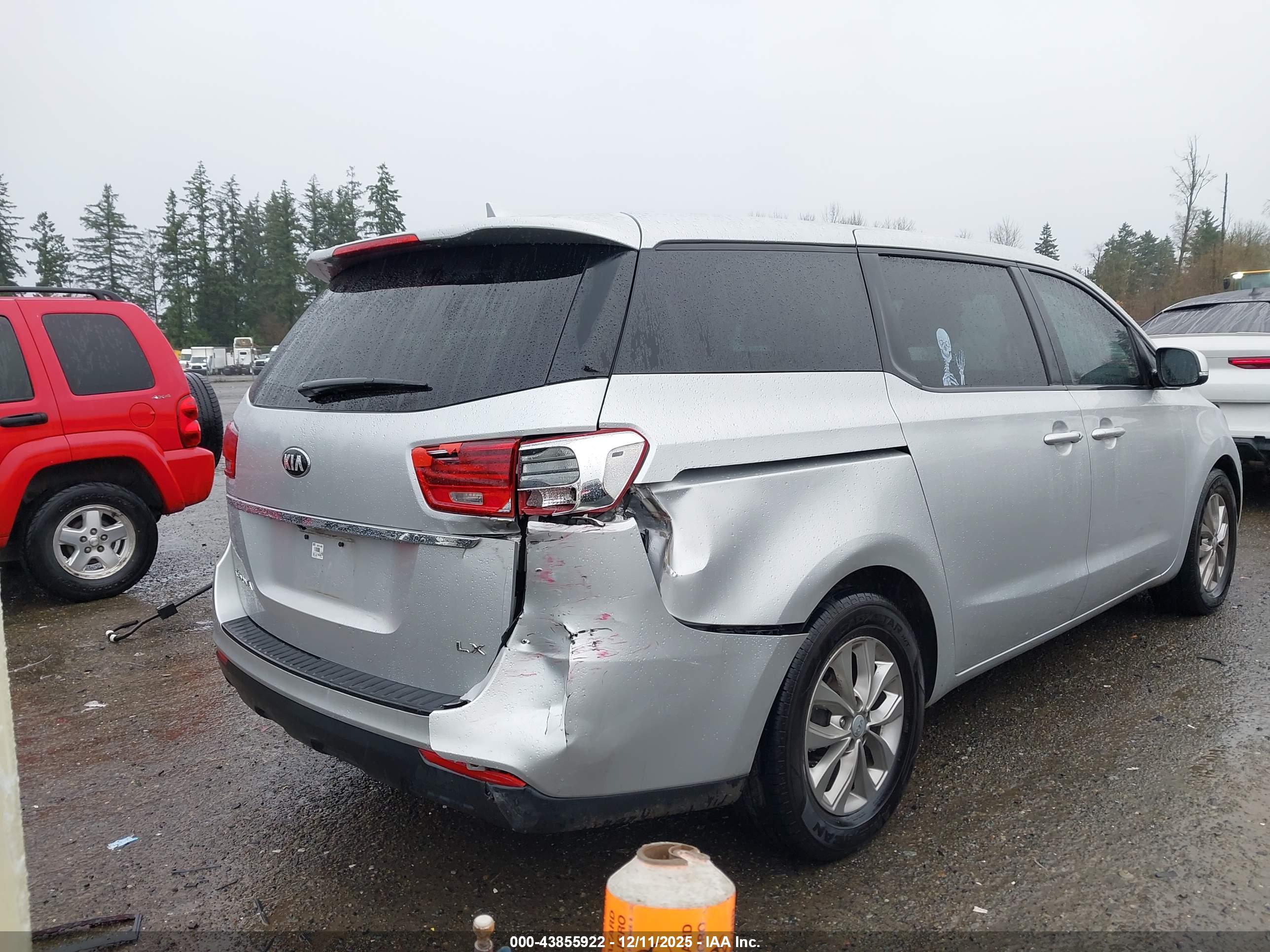 KIA SEDONA image 6