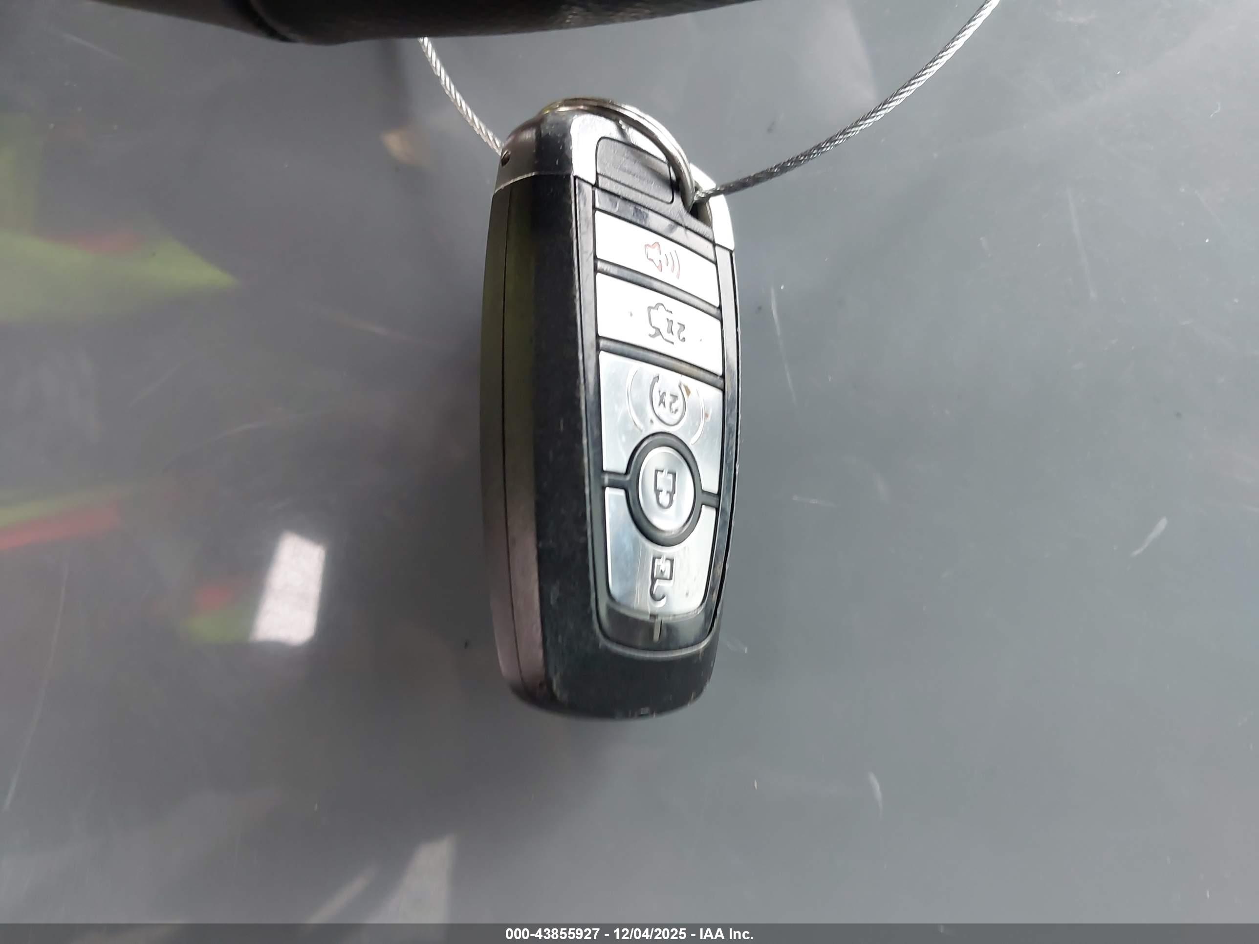 FORD EXPLORER image 11