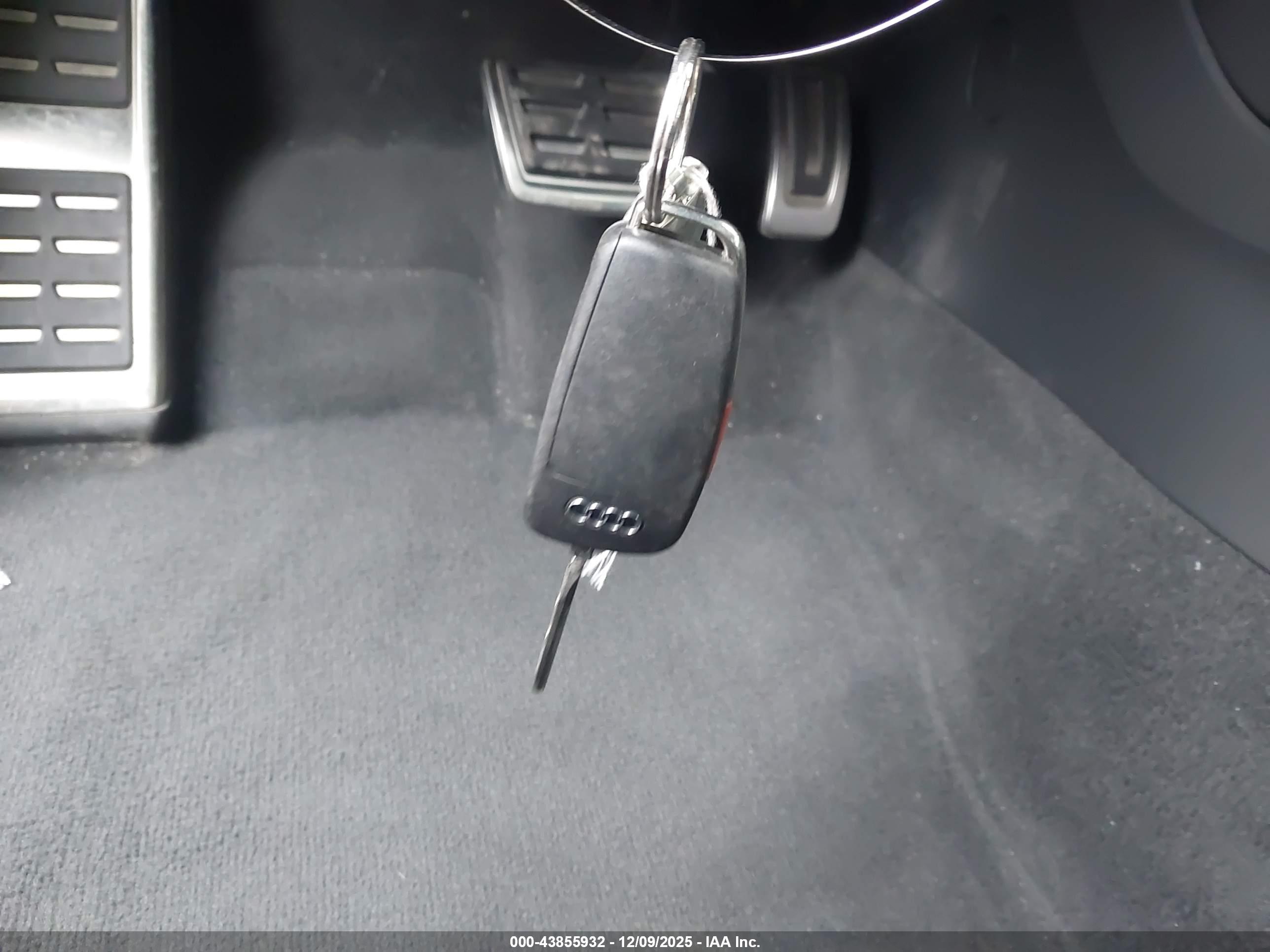 AUDI S3 image 11