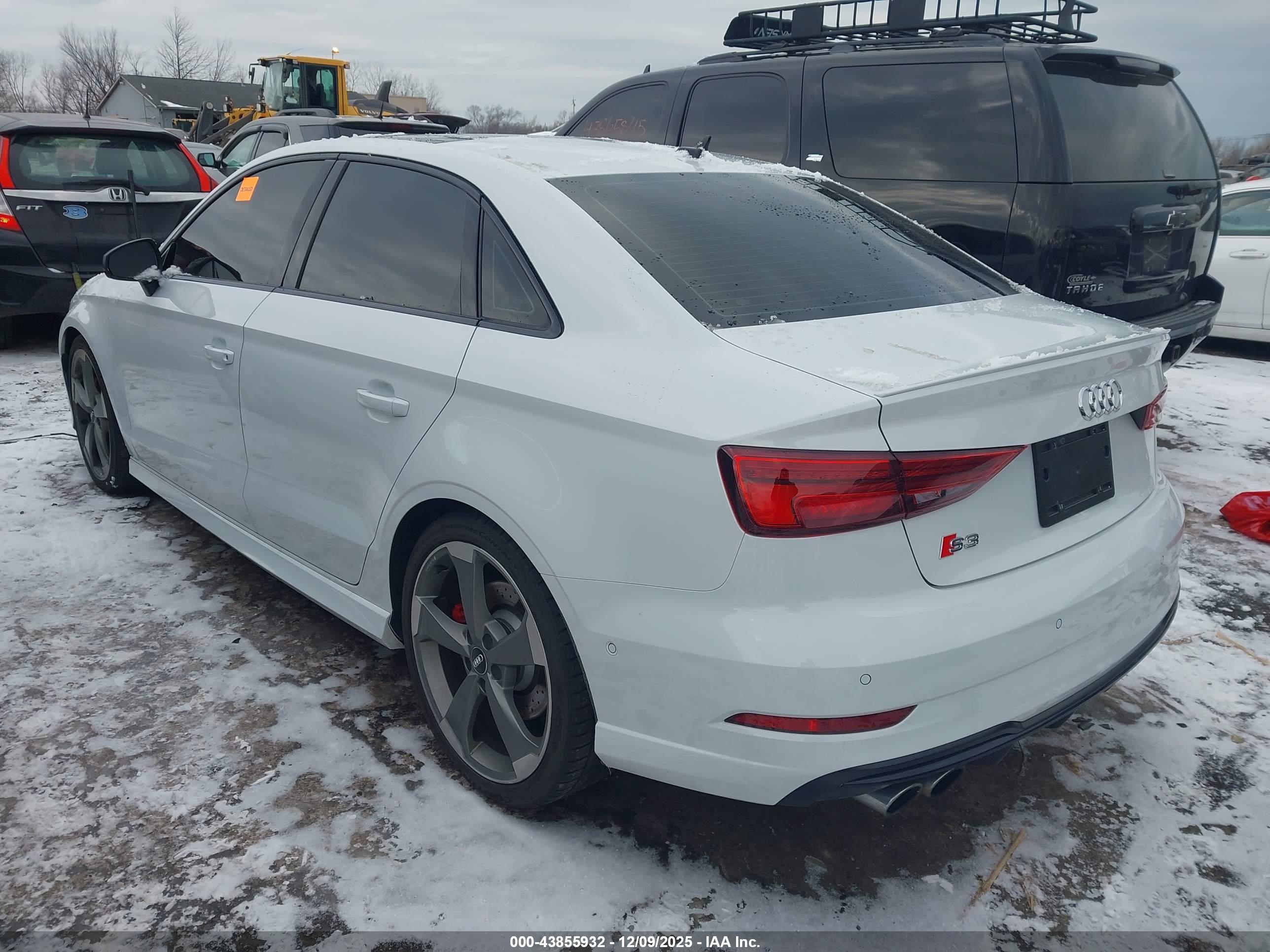 AUDI S3 image 3