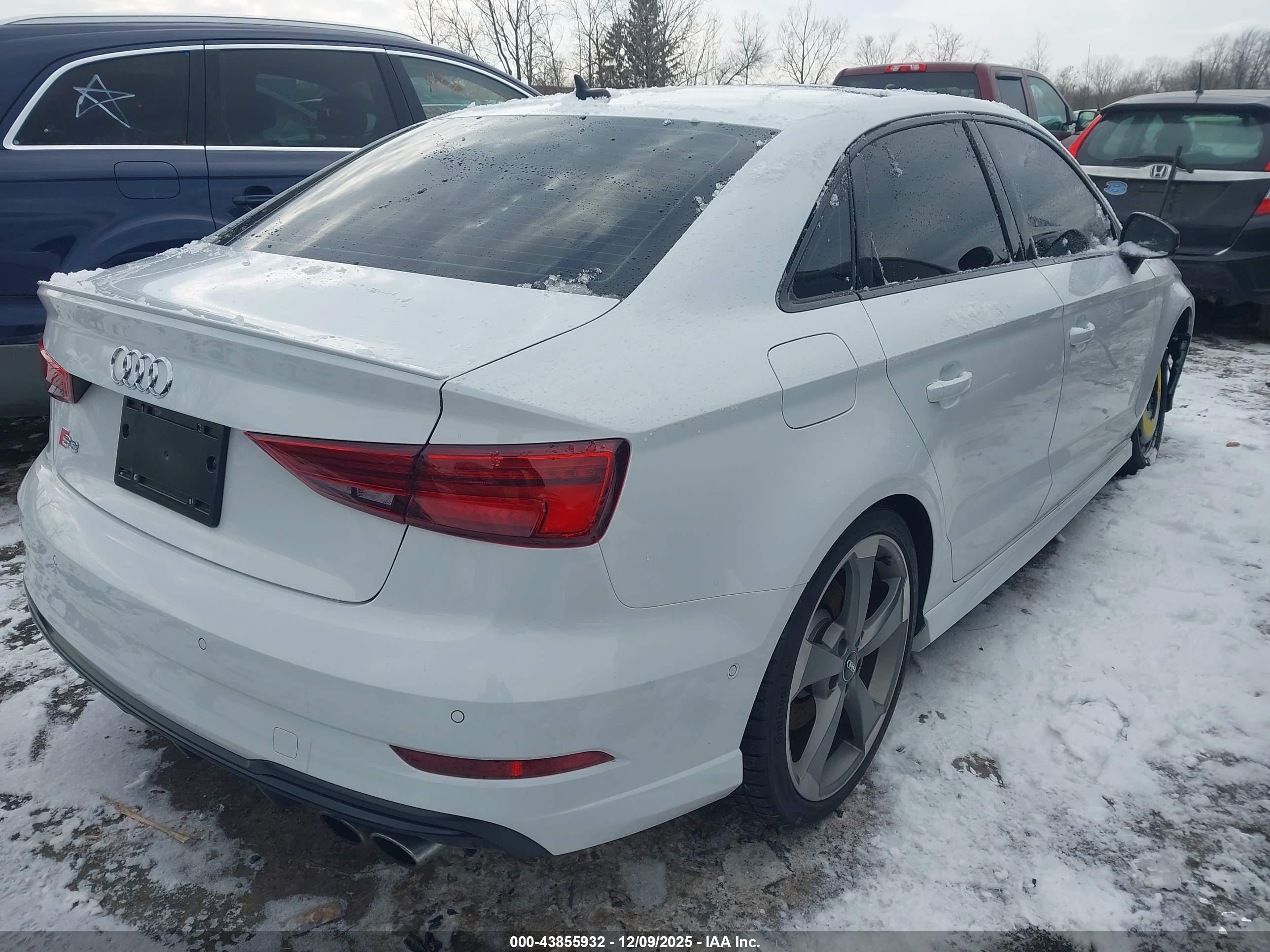 AUDI S3 image 4