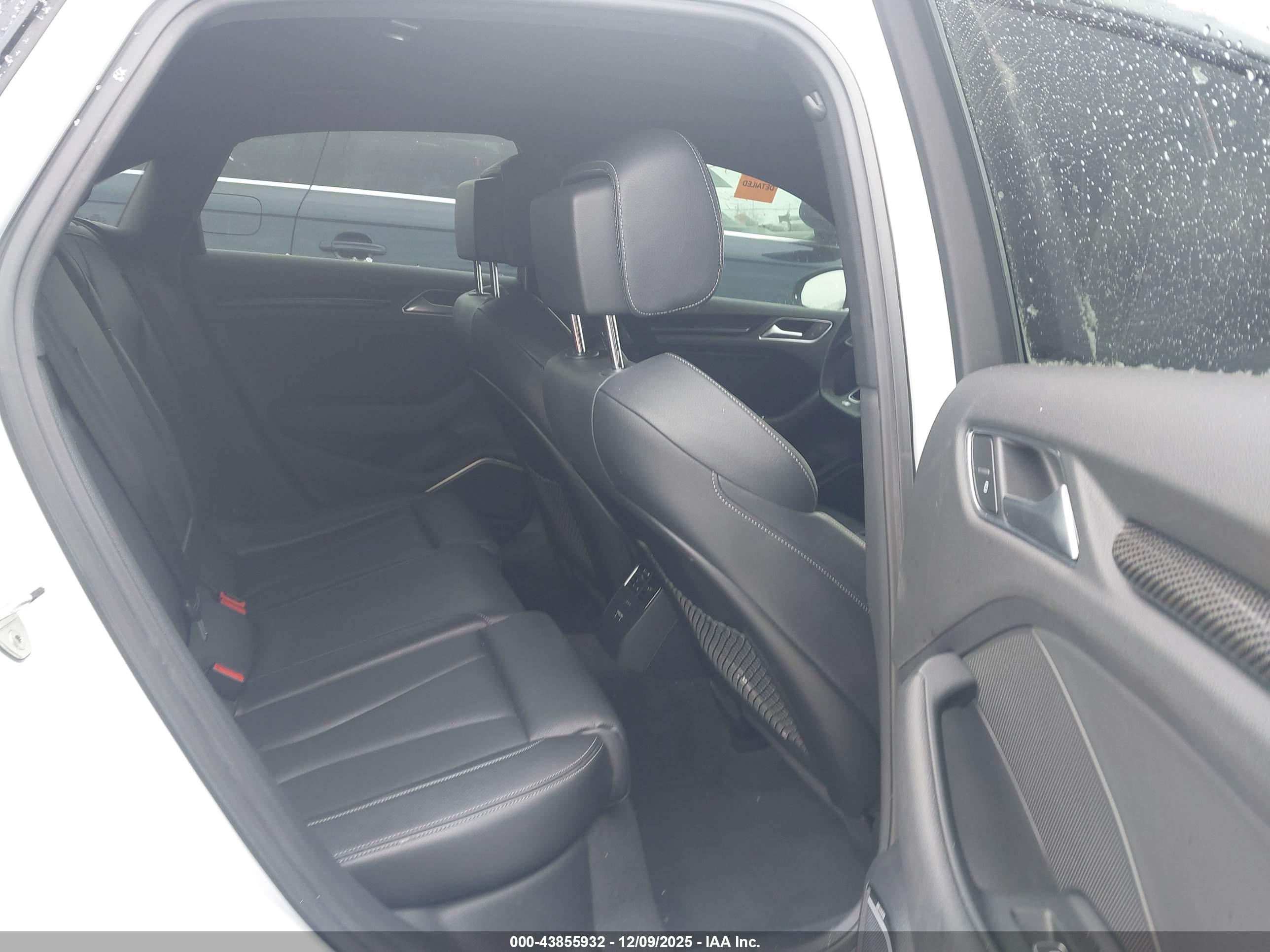 AUDI S3 image 8