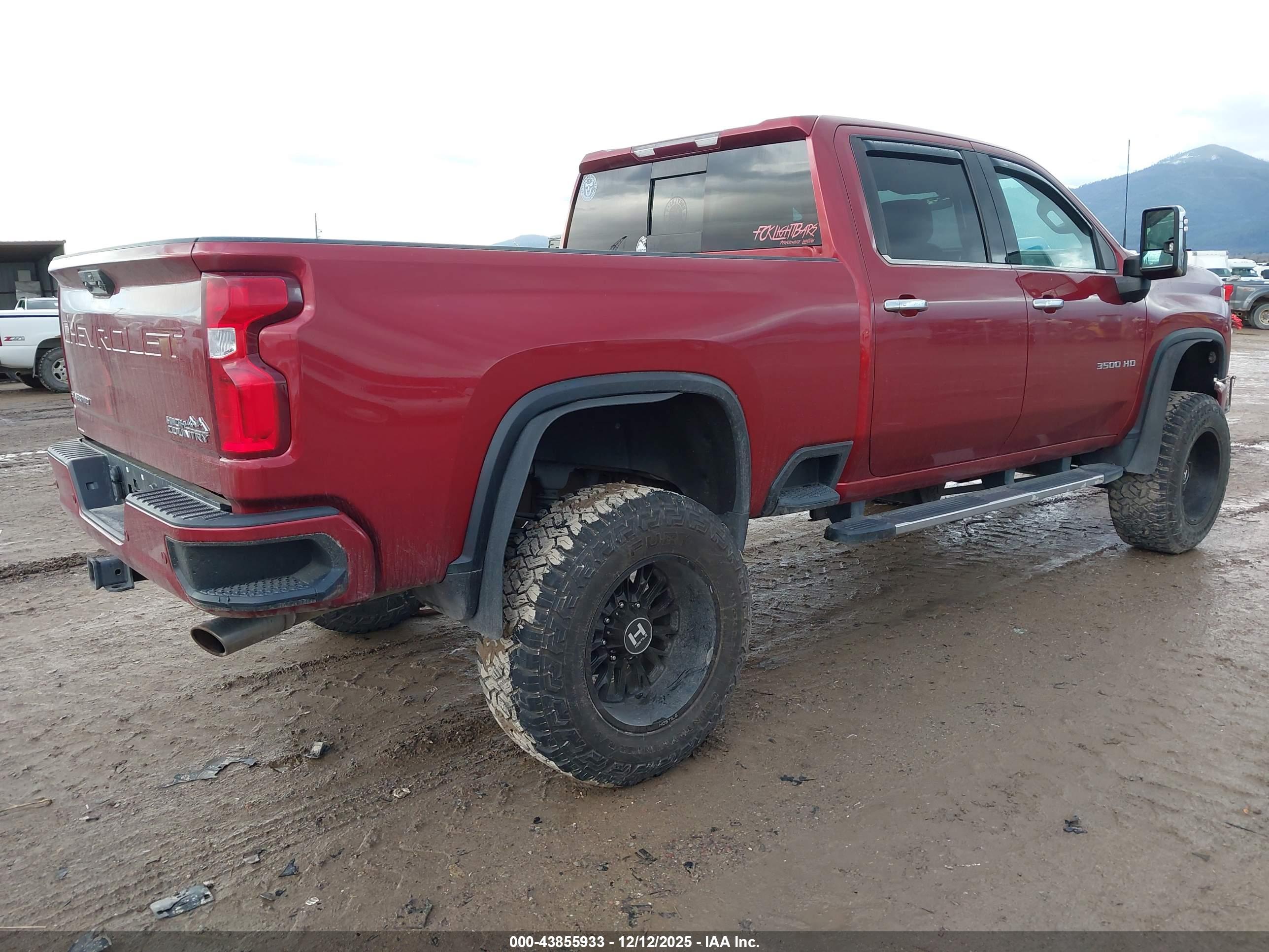 CHEVROLET SILVERADO image 4