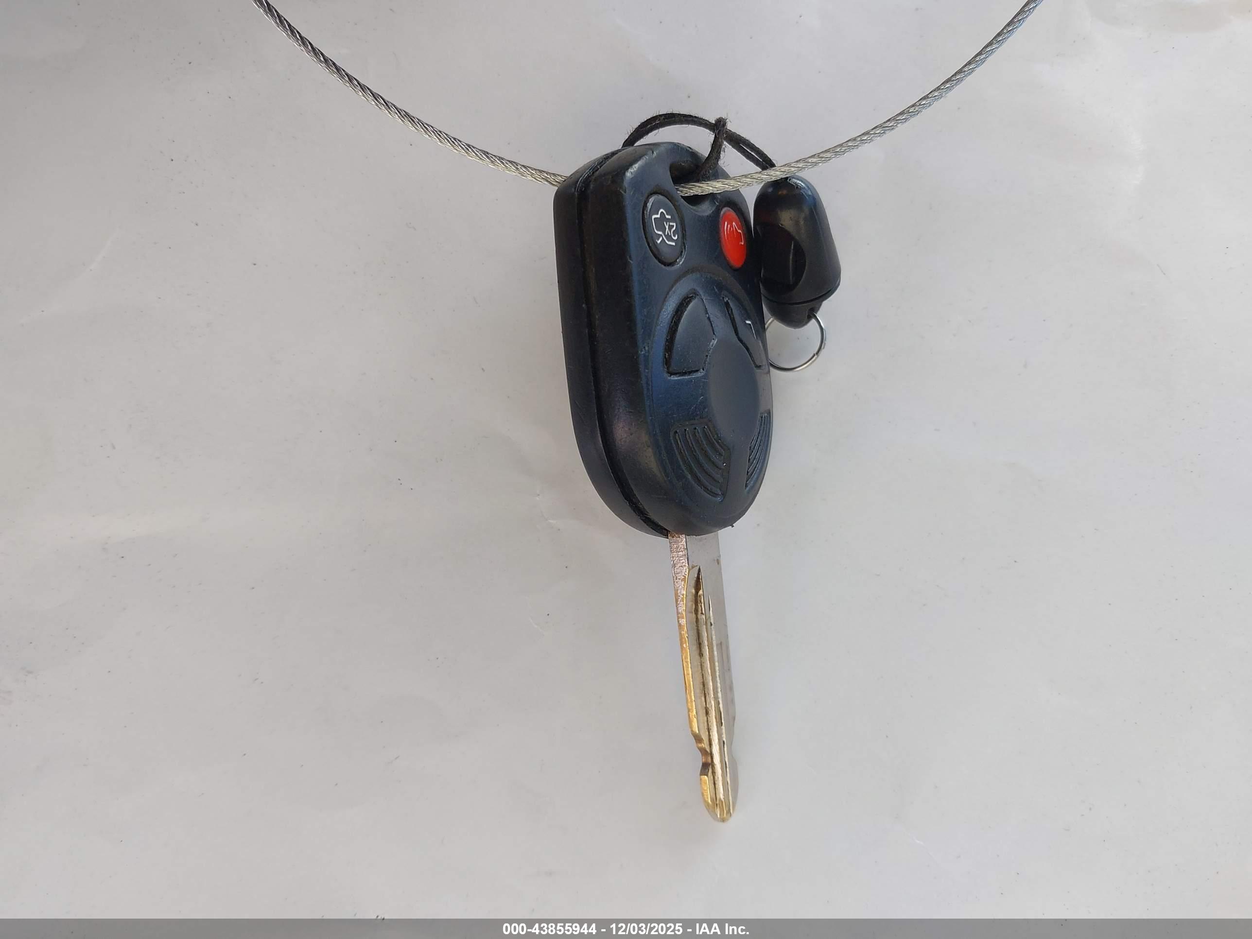 FORD FUSION image 11