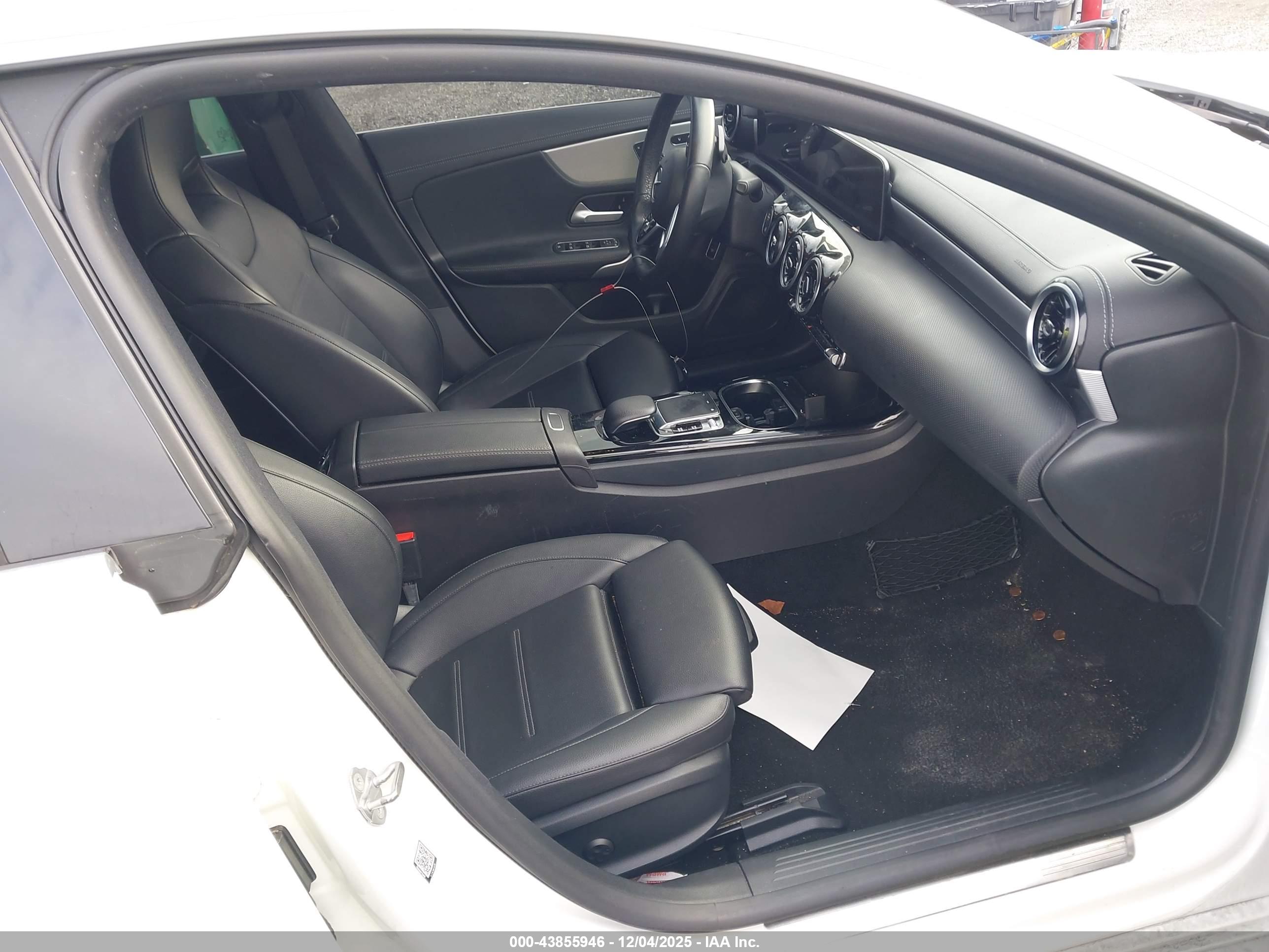 MERCEDES-BENZ CLA image 5