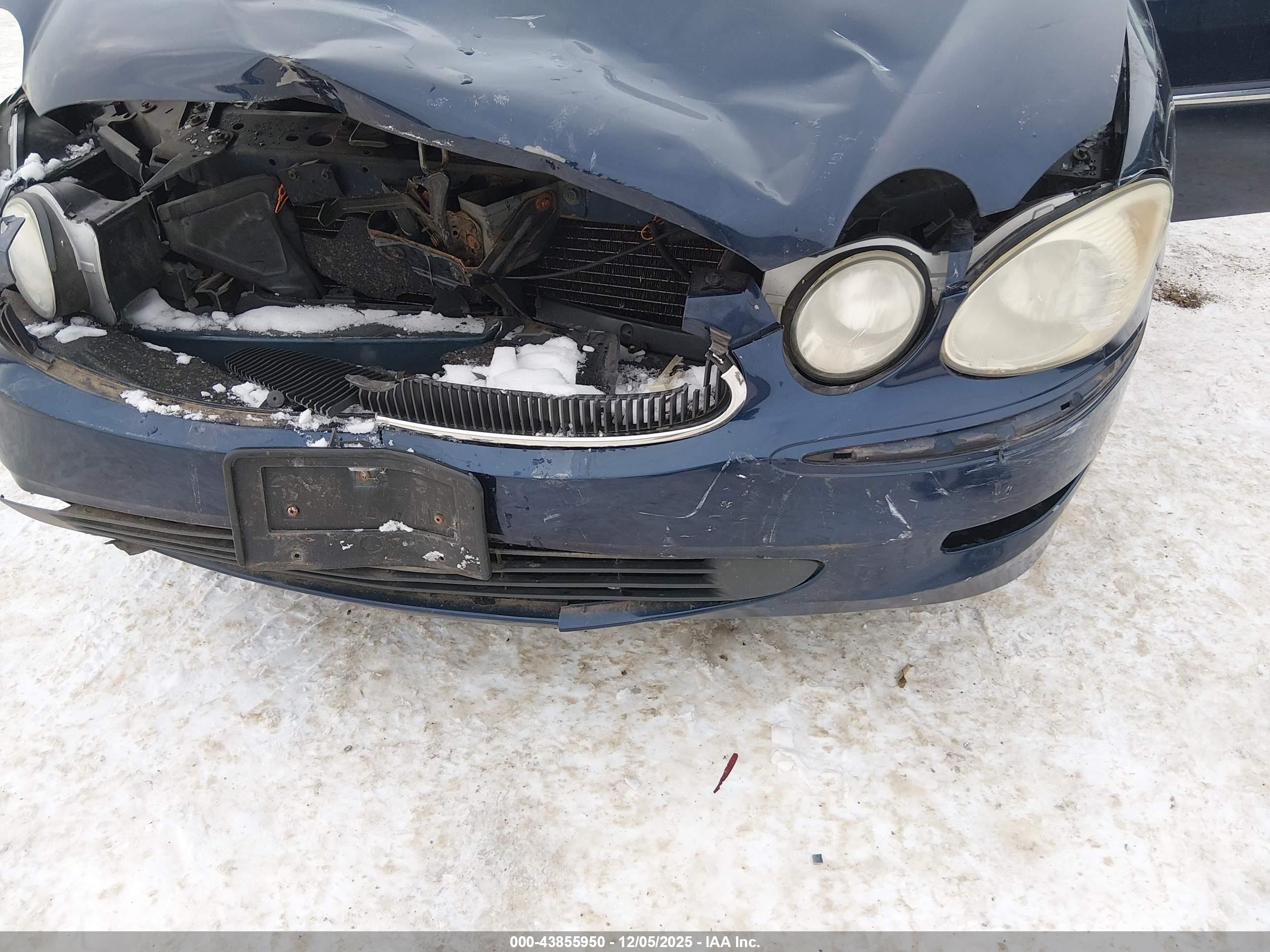 BUICK LACROSSE image 6