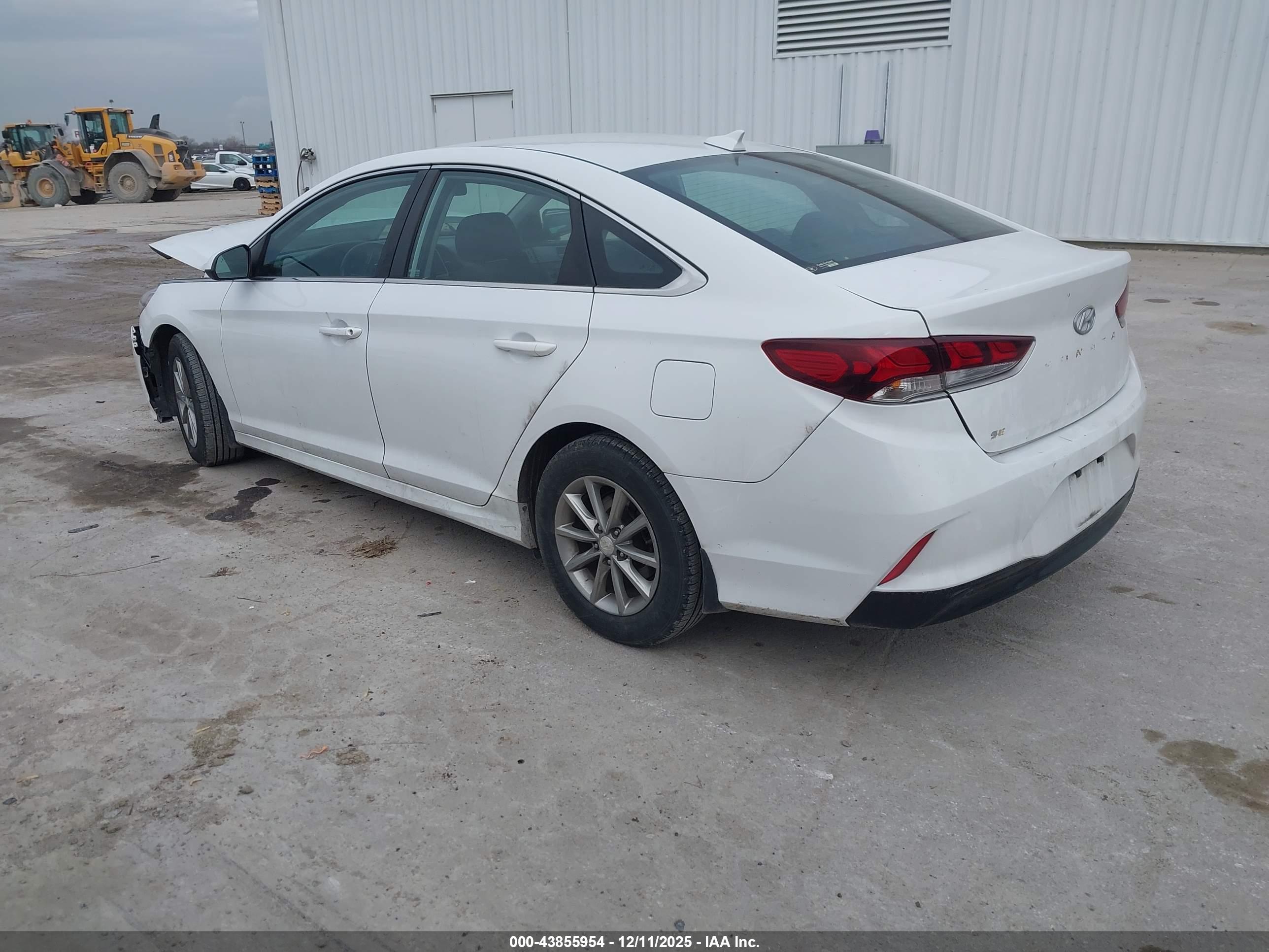 HYUNDAI SONATA image 3