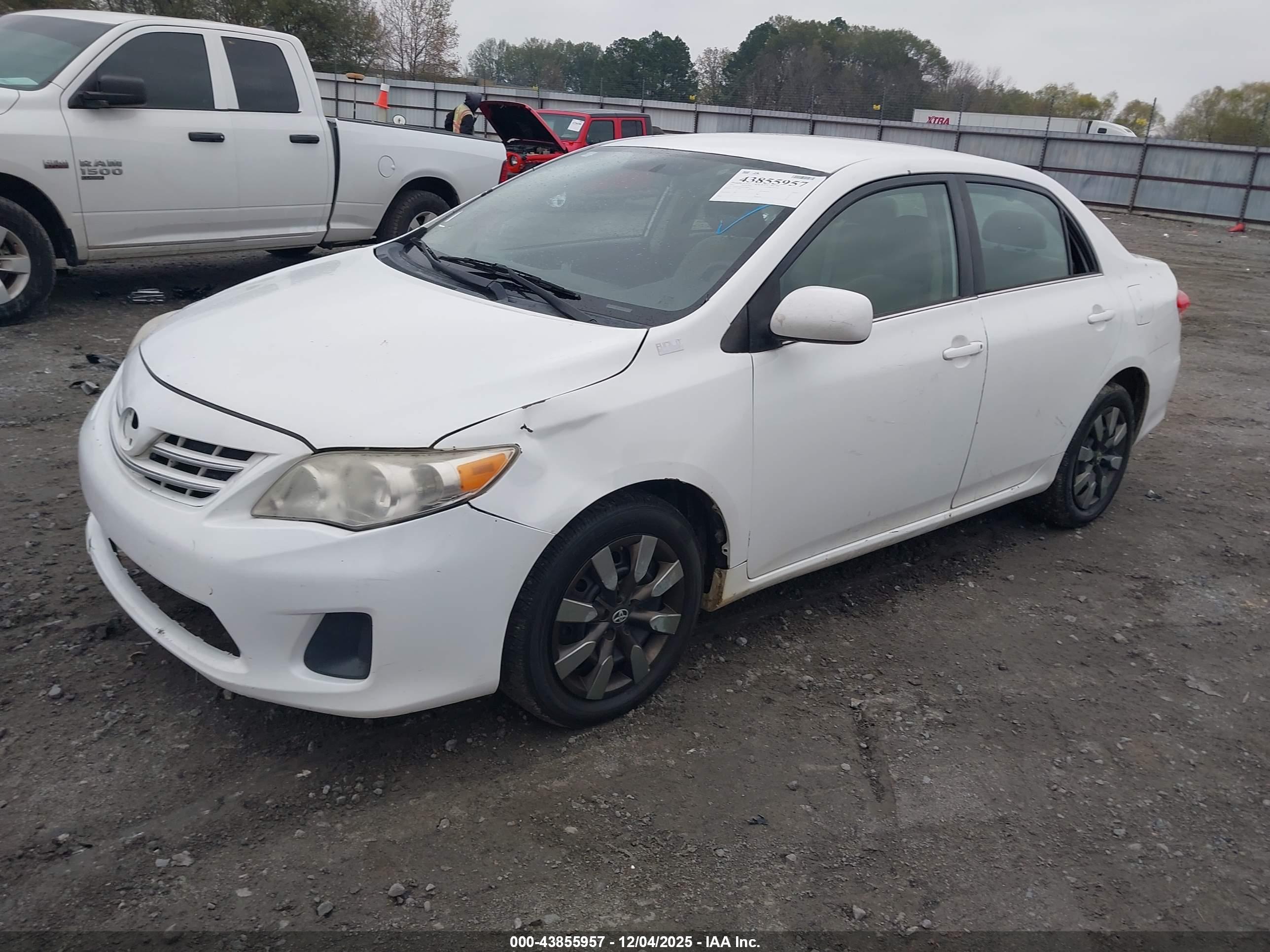 TOYOTA COROLLA image 2
