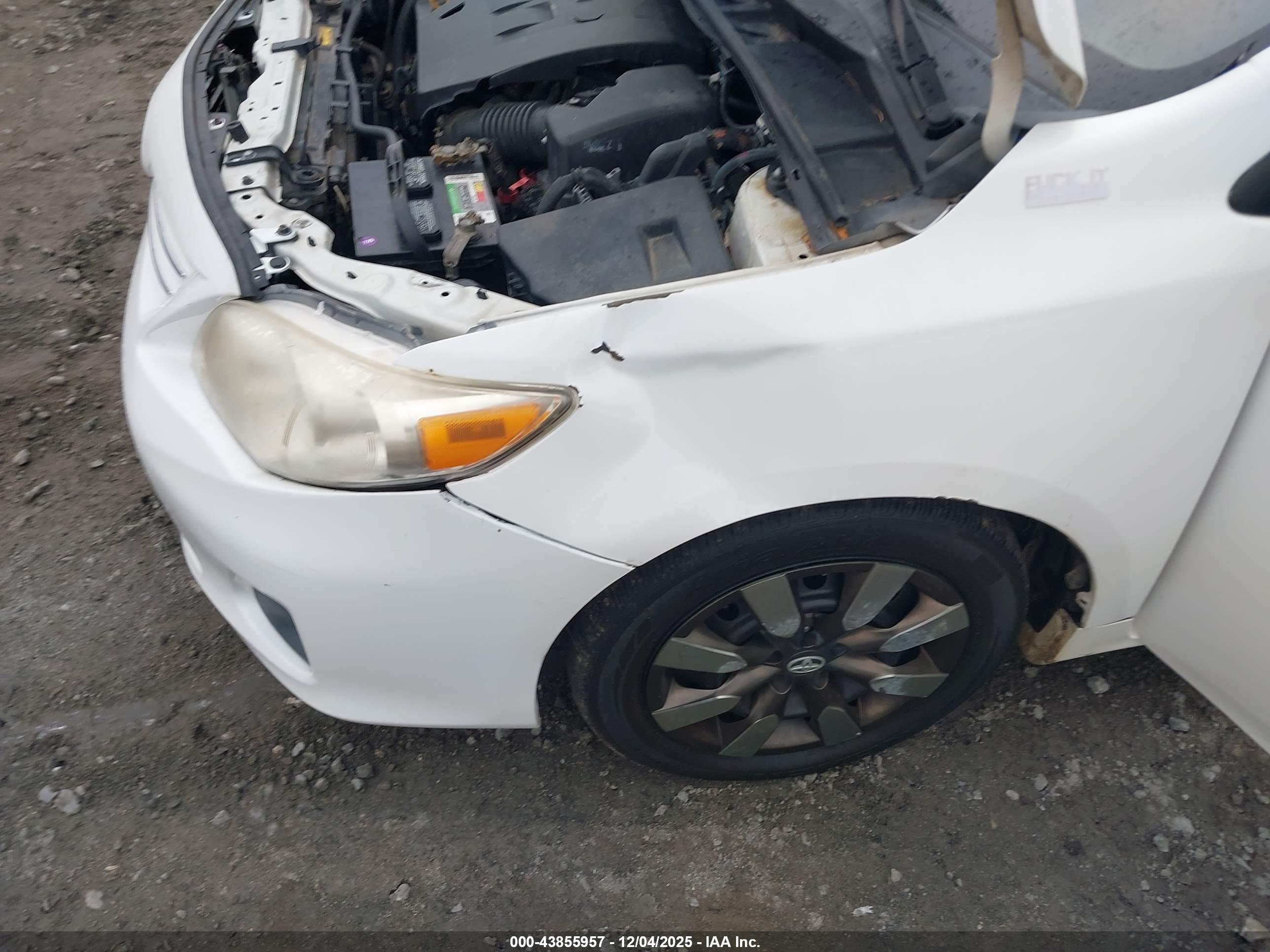 TOYOTA COROLLA image 6