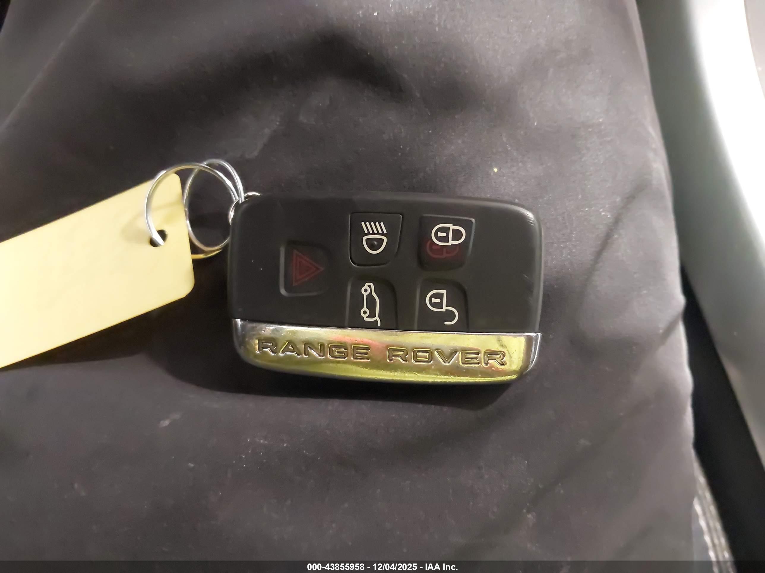 LAND ROVER image 11