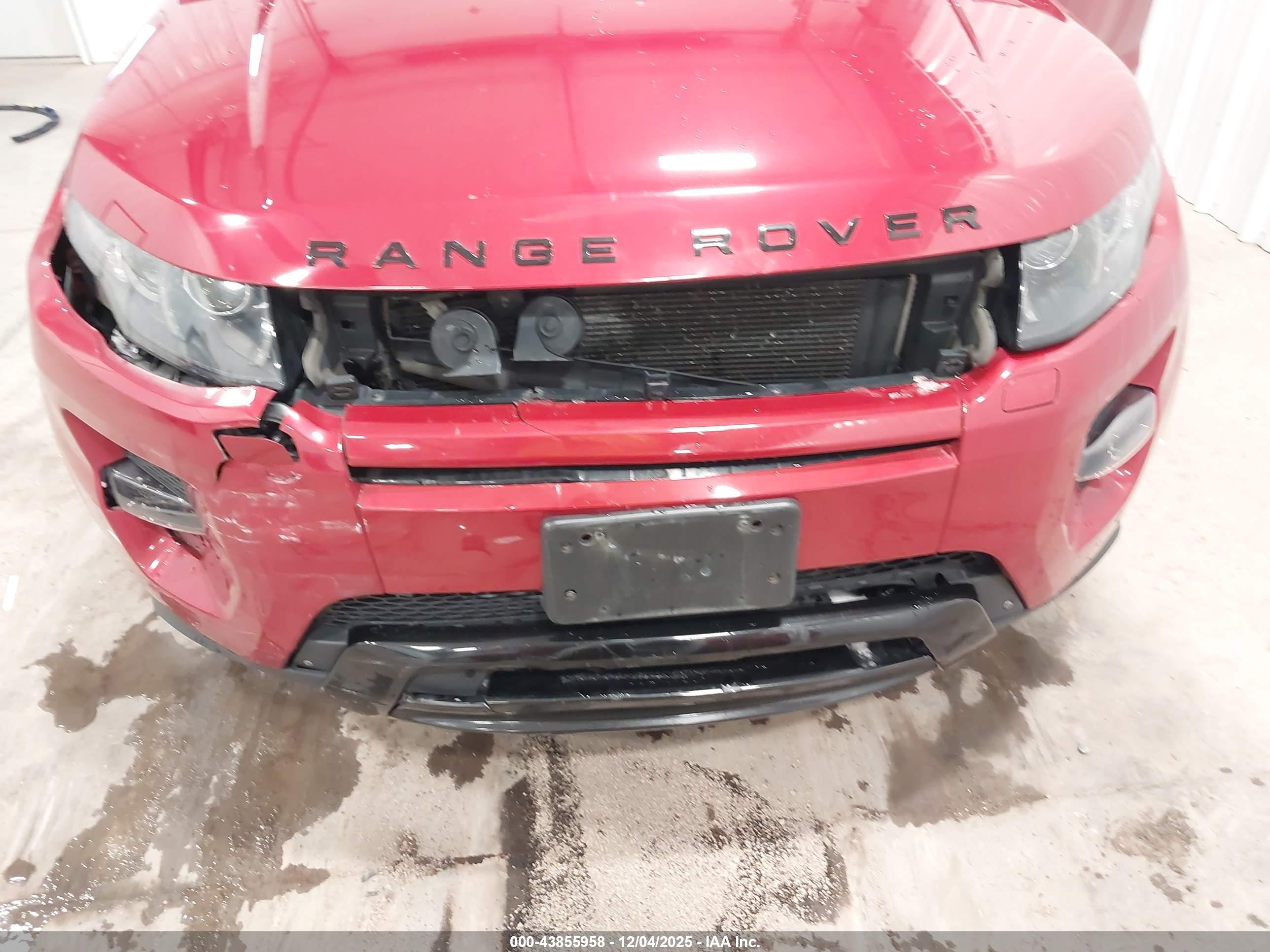 LAND ROVER image 6