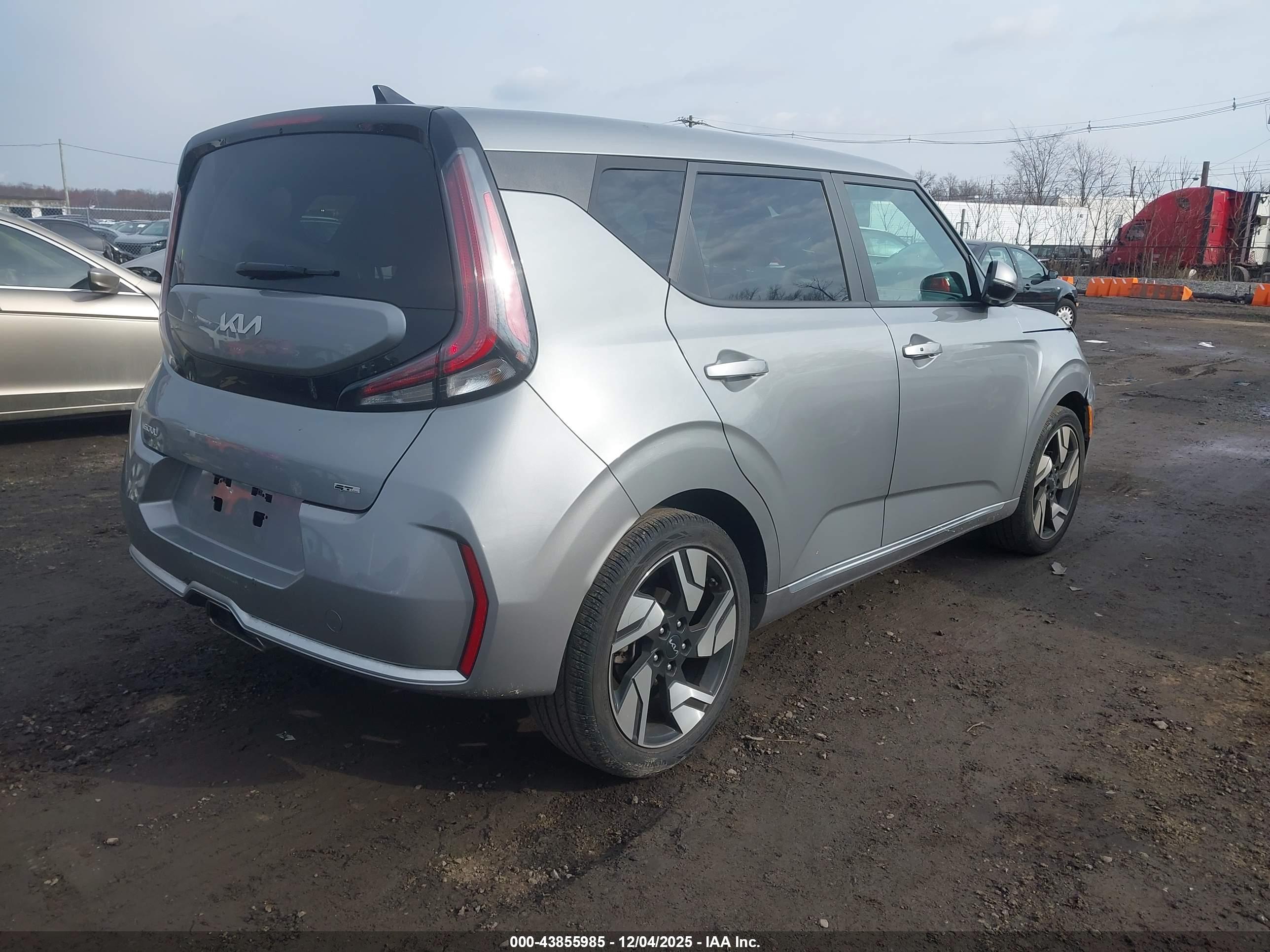 KIA SOUL image 4