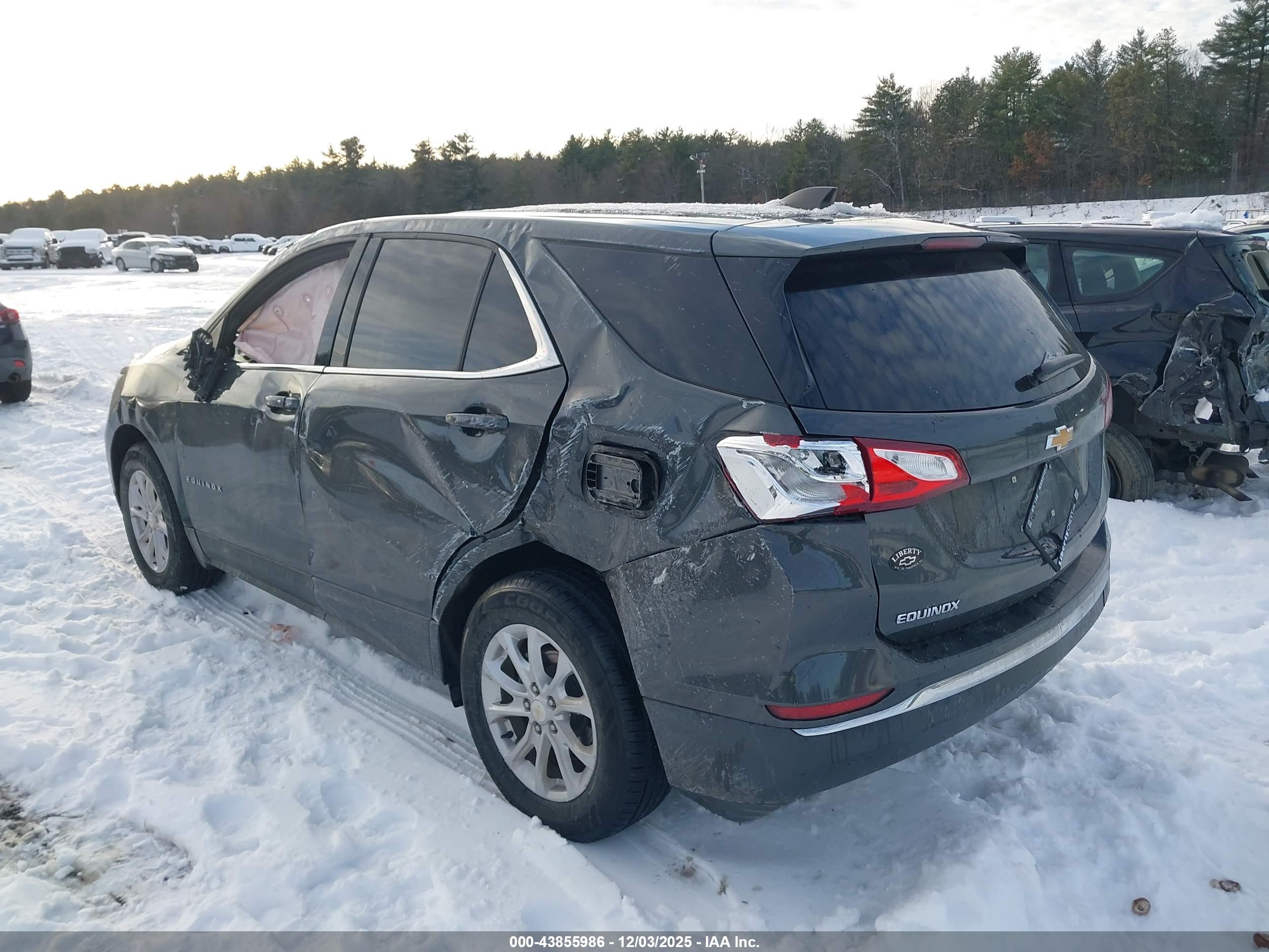 CHEVROLET EQUINOX image 3