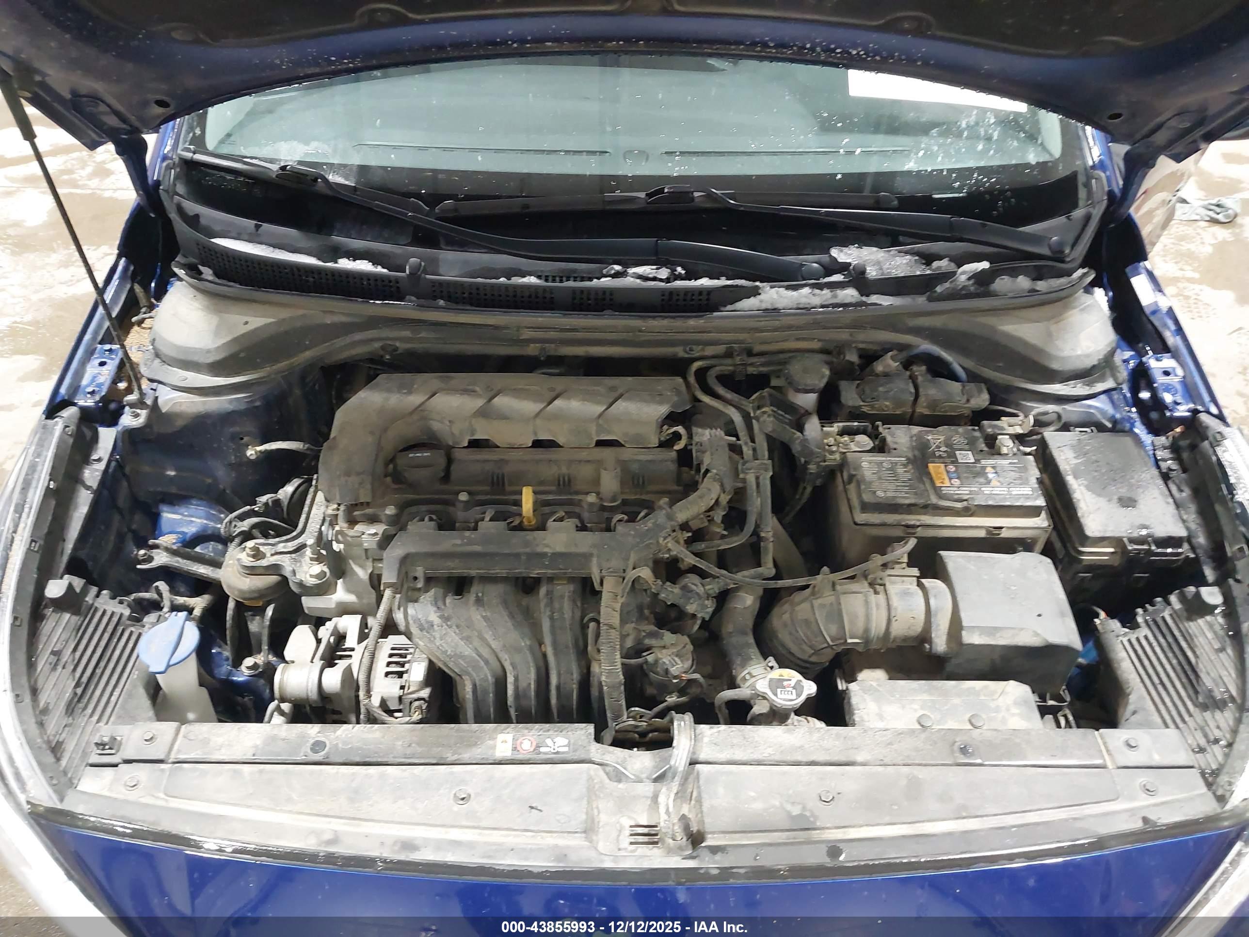 HYUNDAI ACCENT image 10