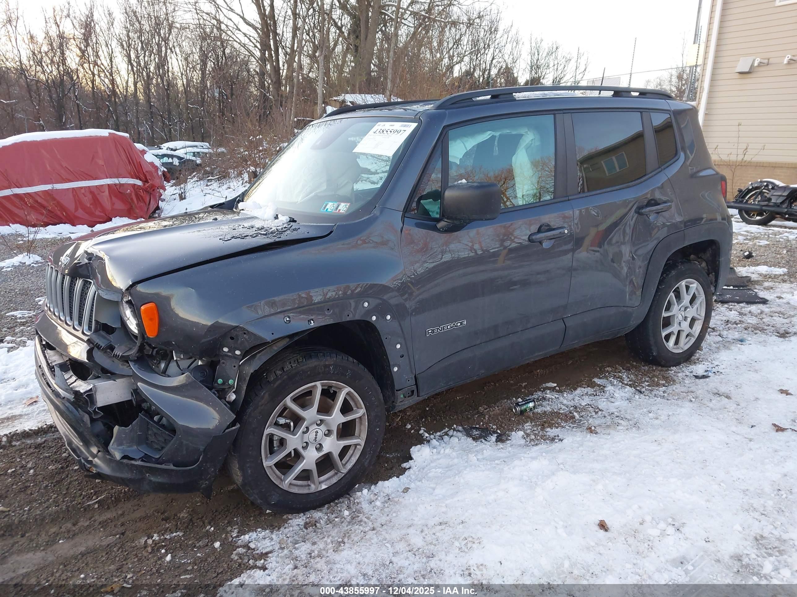 JEEP RENEGADE image 2