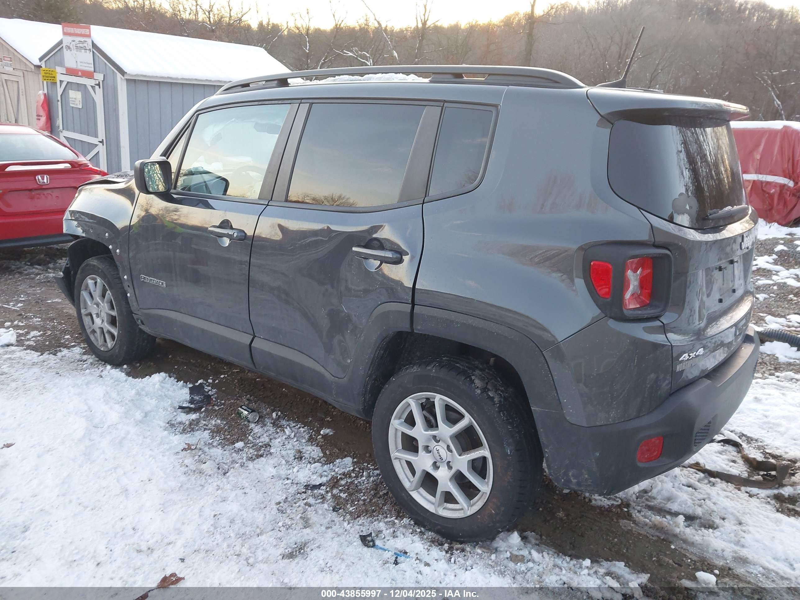 JEEP RENEGADE image 3