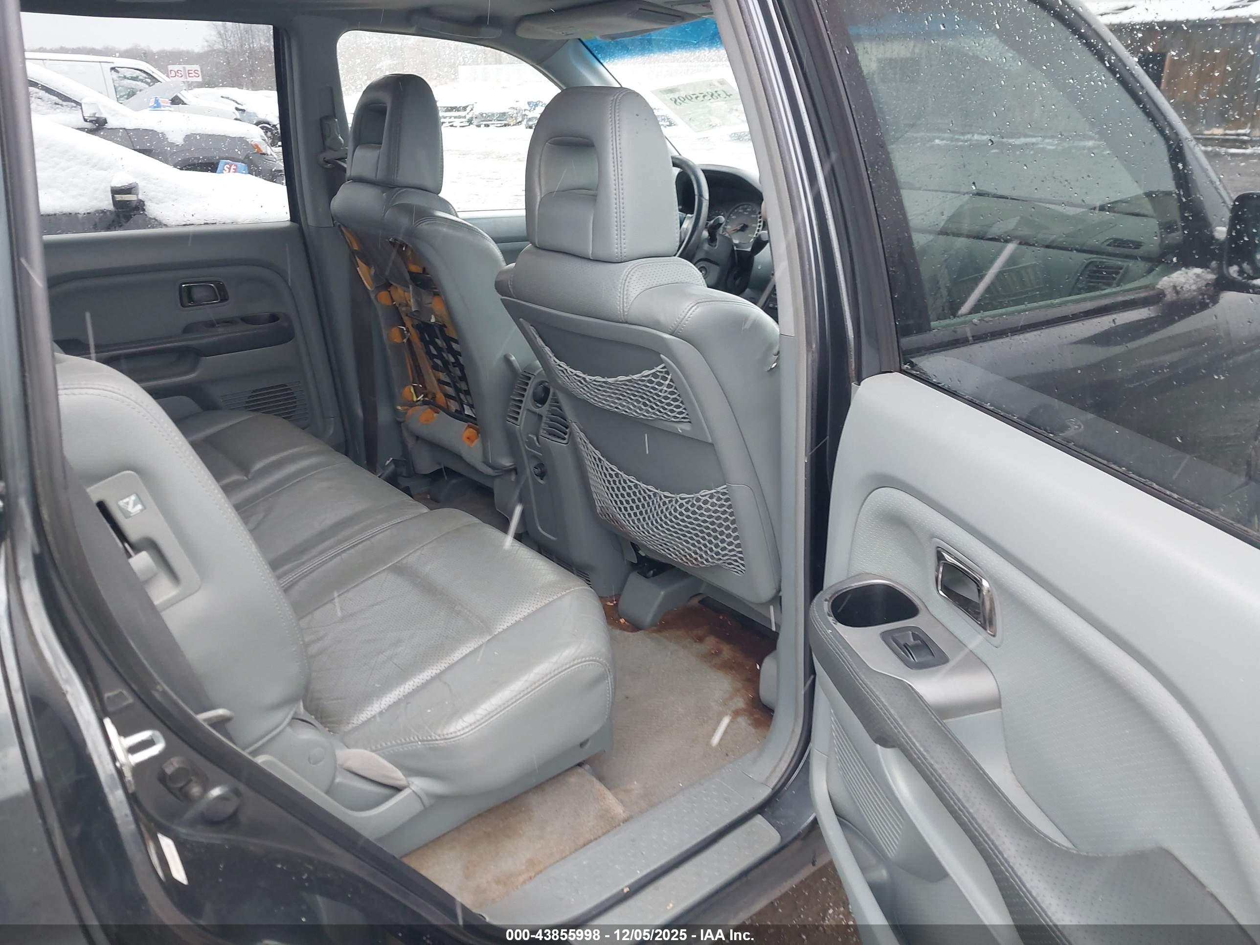 HONDA PILOT image 8