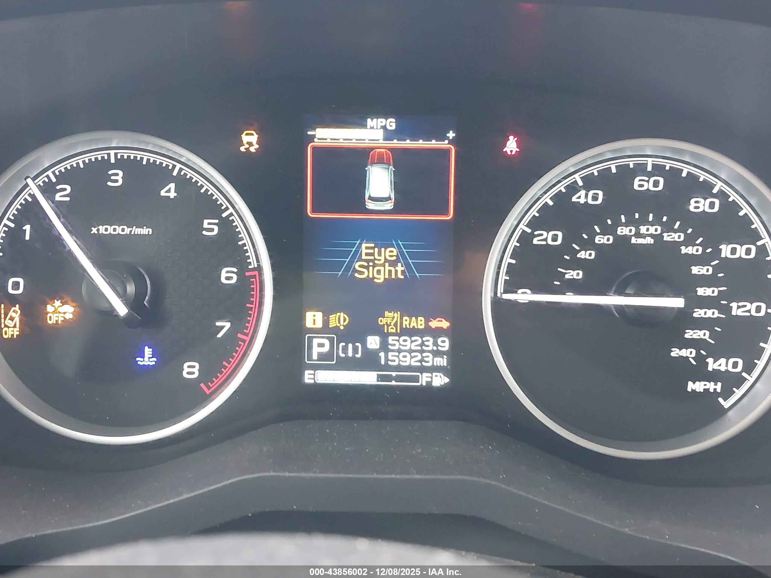 SUBARU FORESTER image 7
