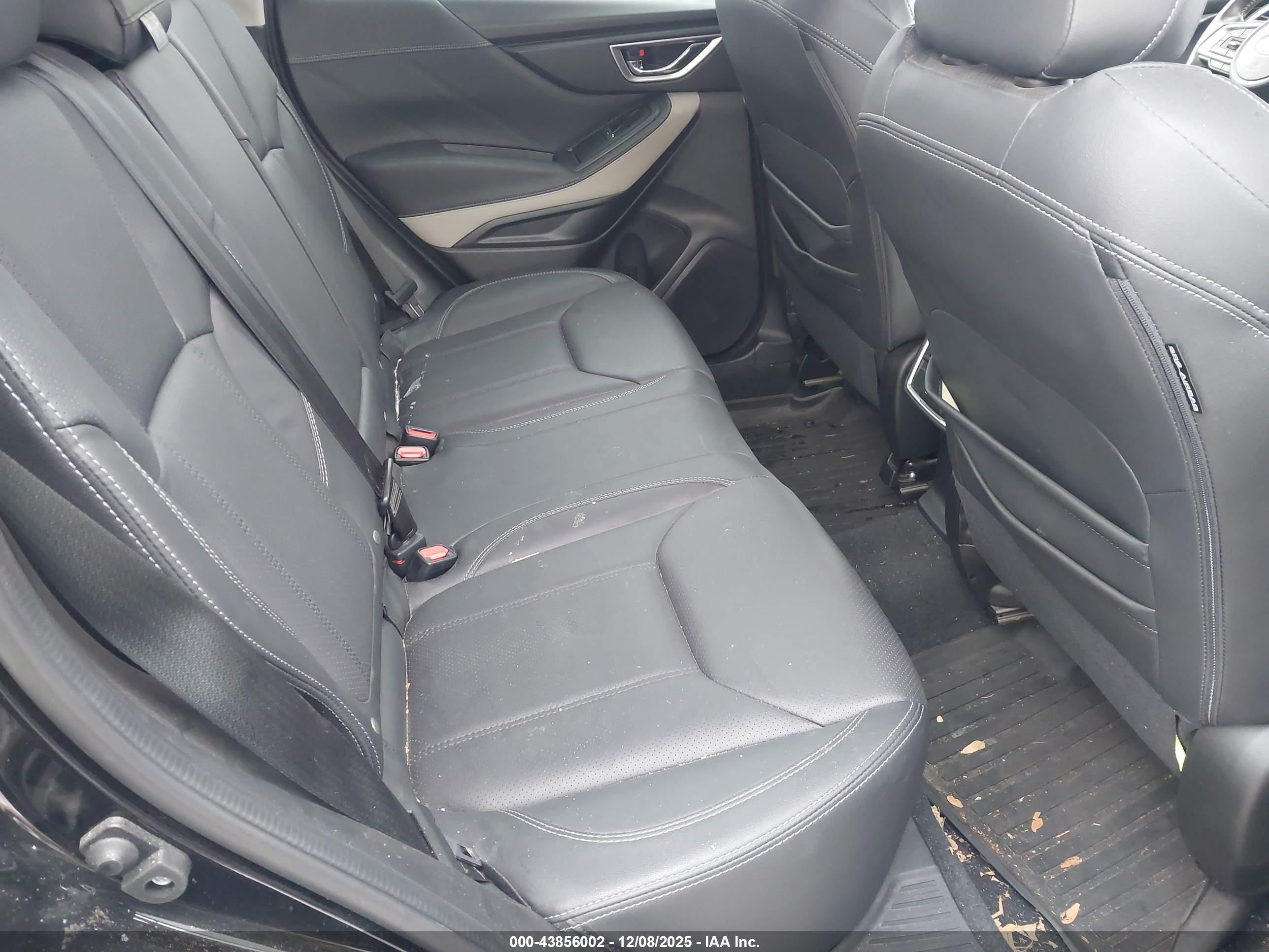 SUBARU FORESTER image 8