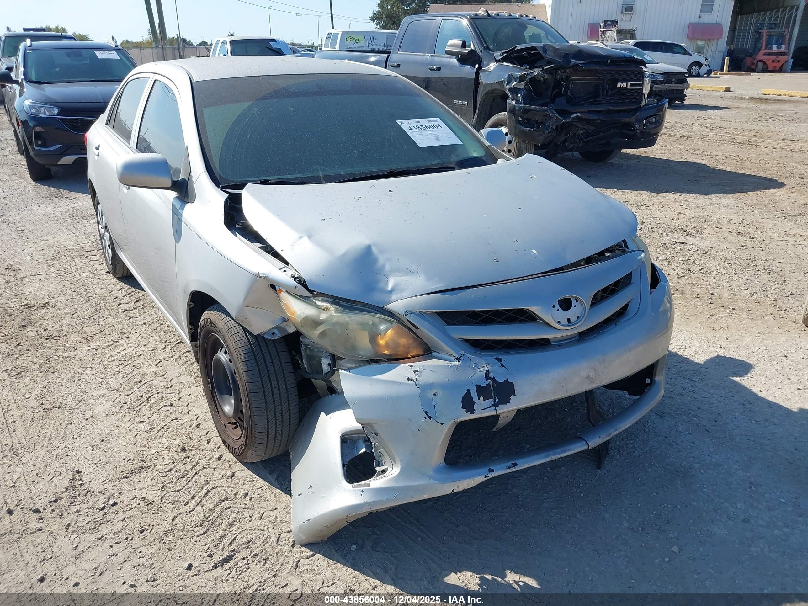 TOYOTA COROLLA image 6