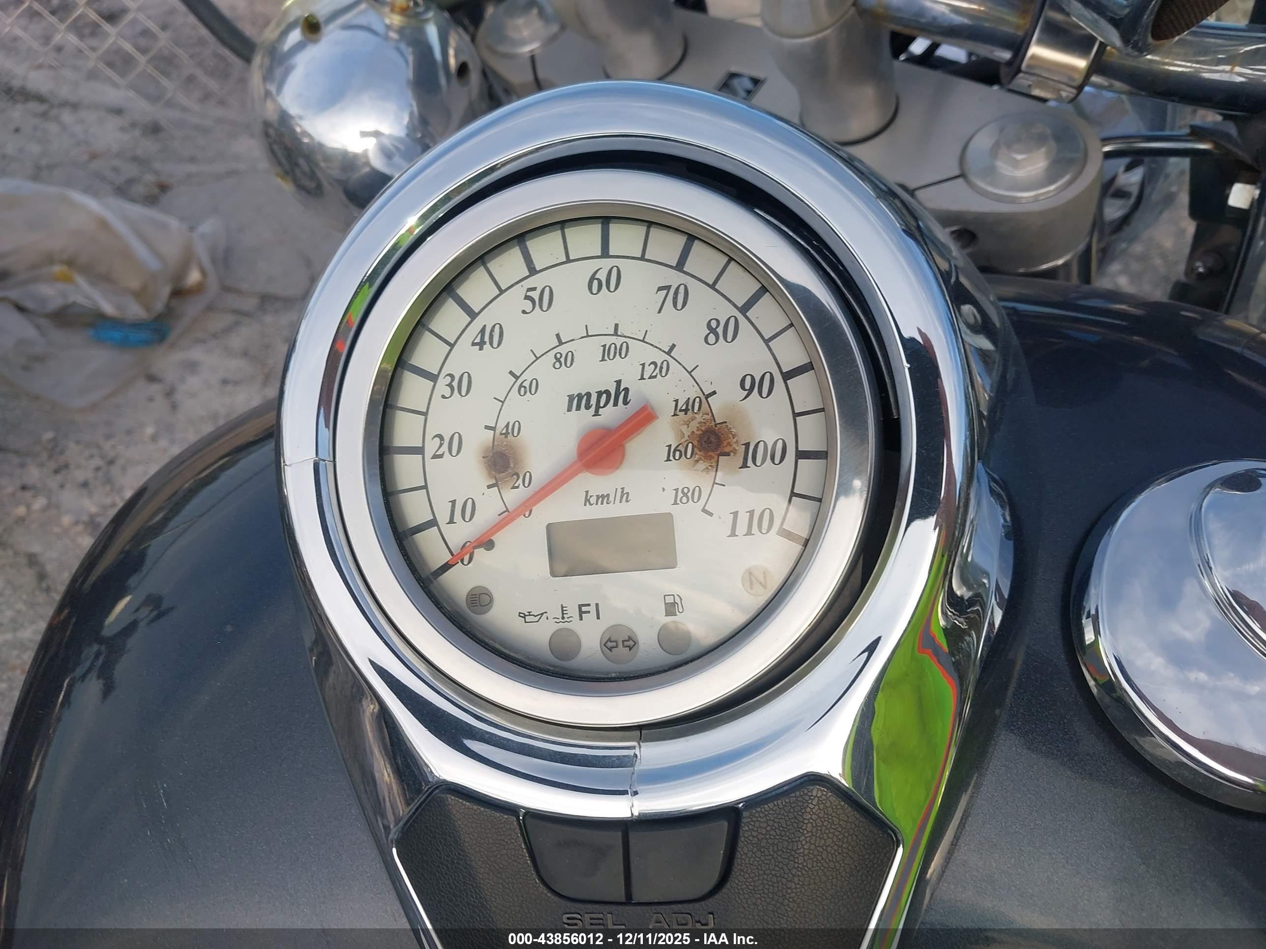 SUZUKI C50 image 7