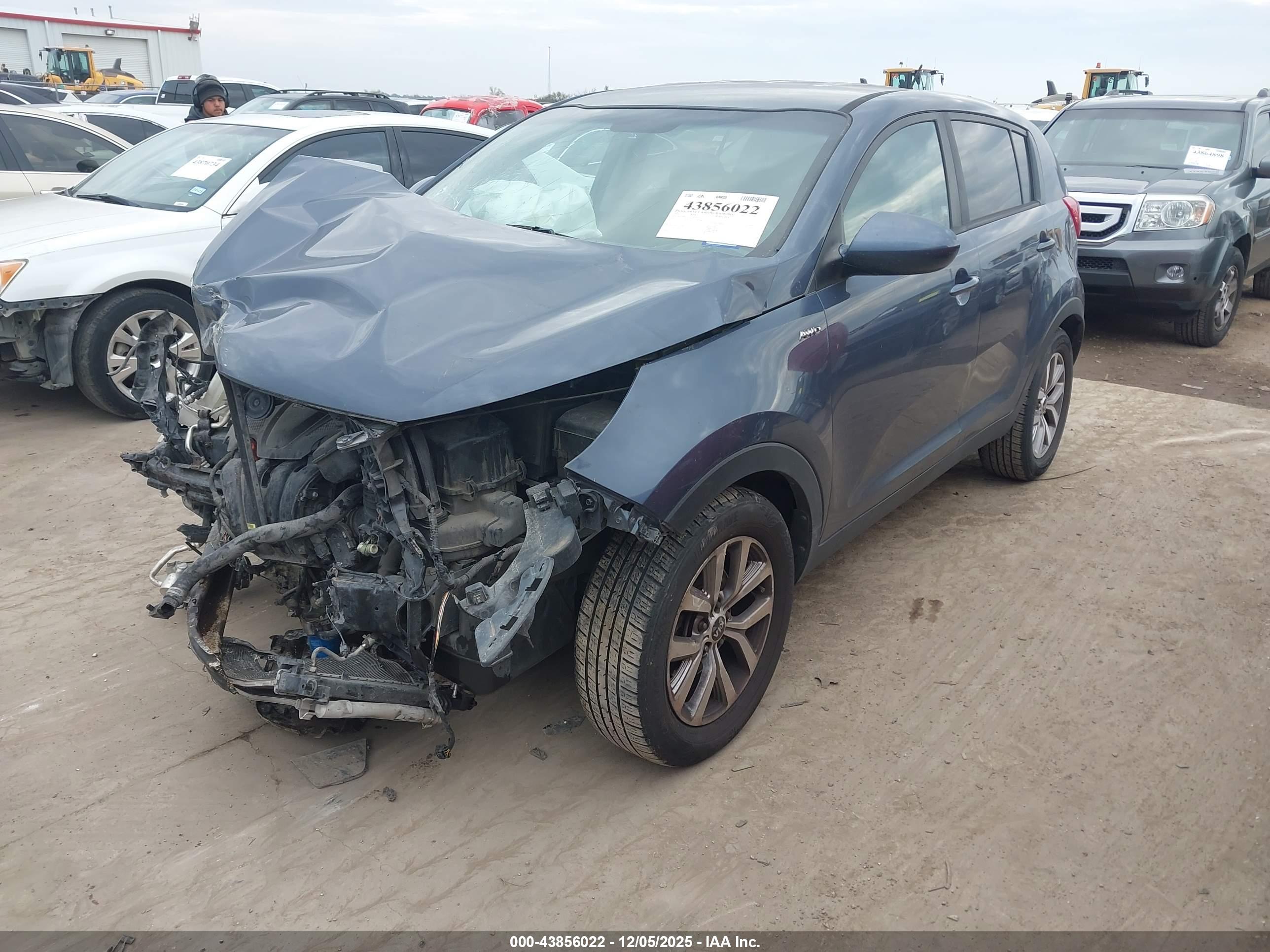 KIA SPORTAGE image 2