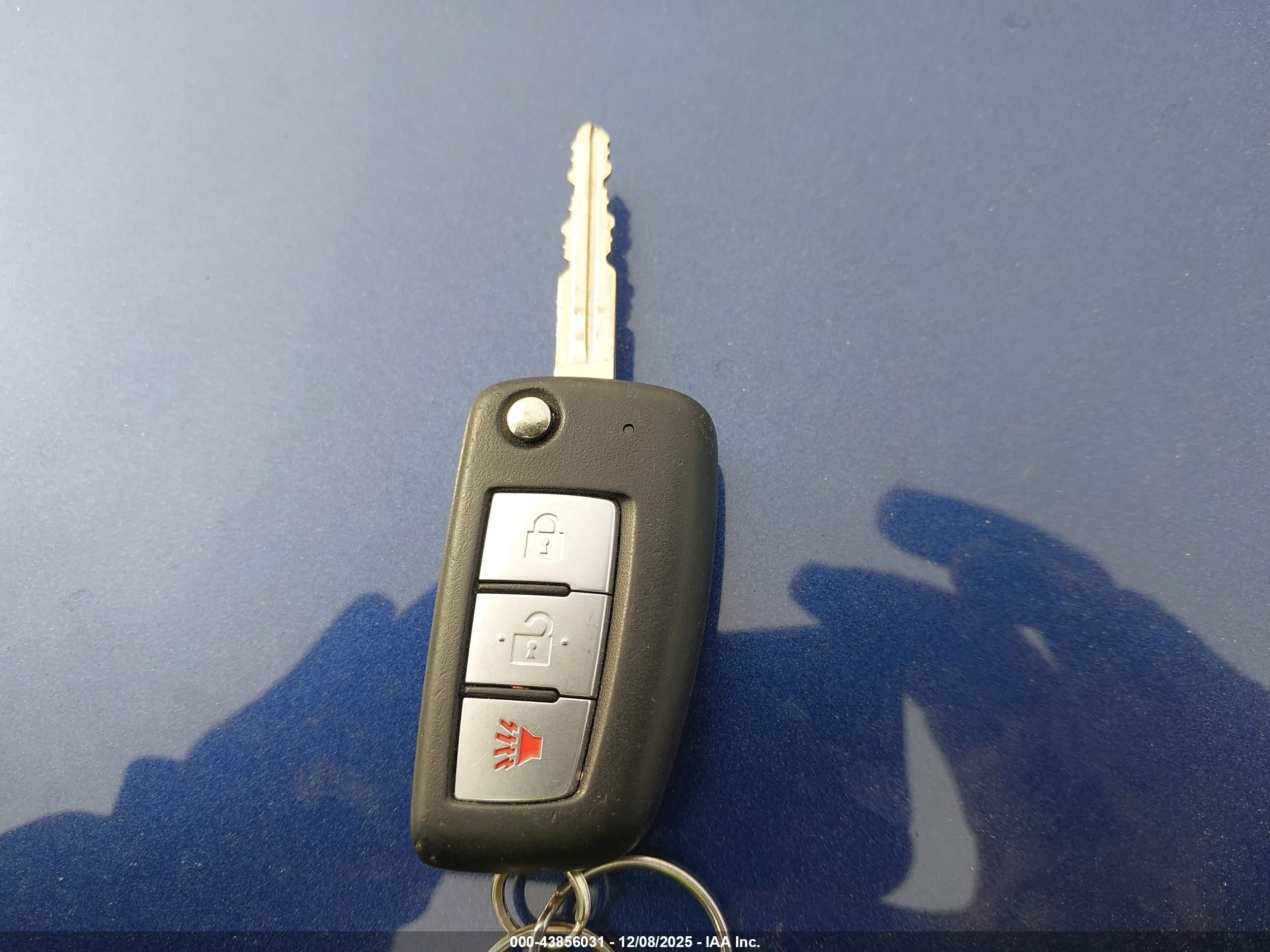 NISSAN ROGUE image 11