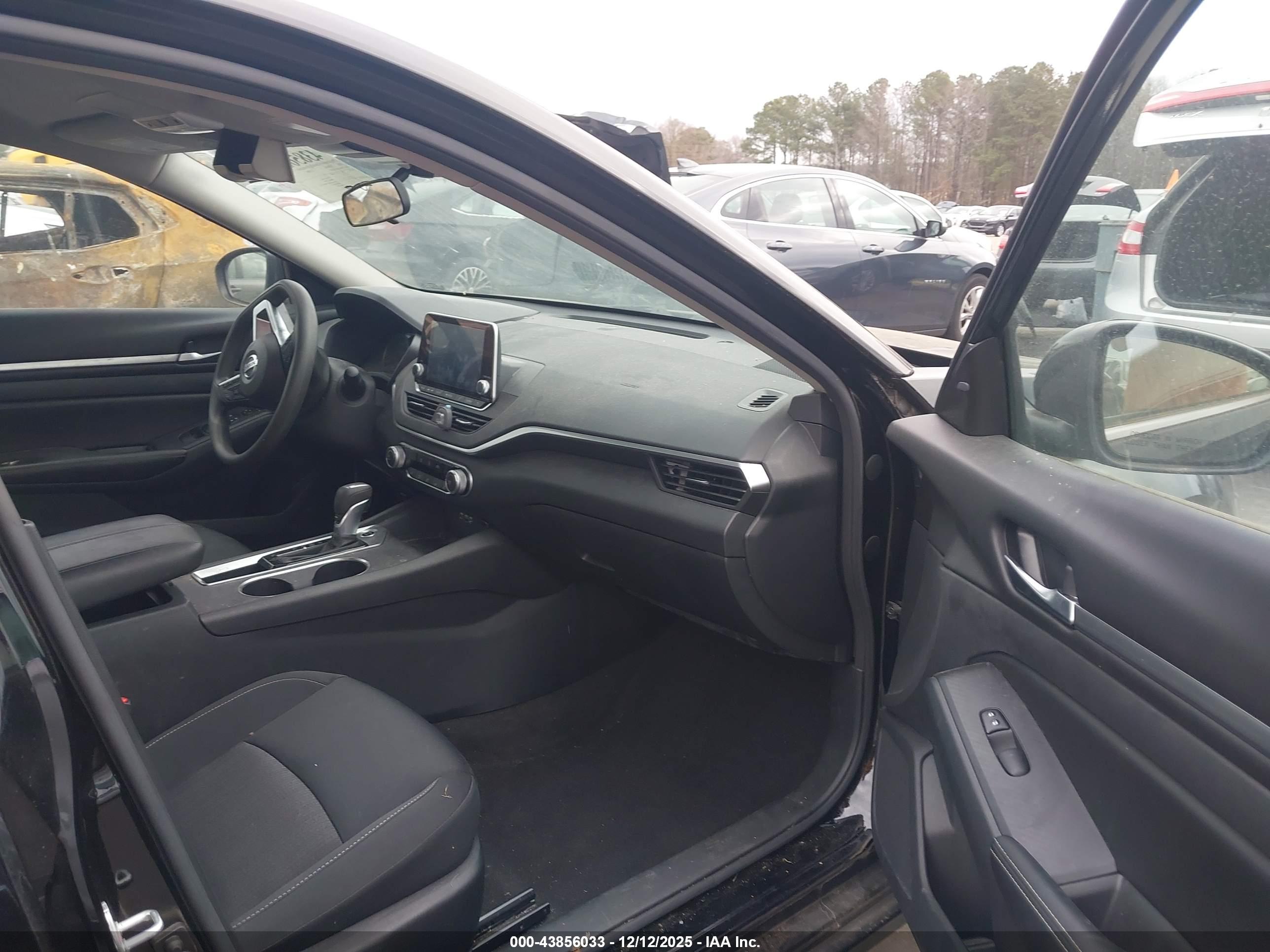 NISSAN ALTIMA image 5