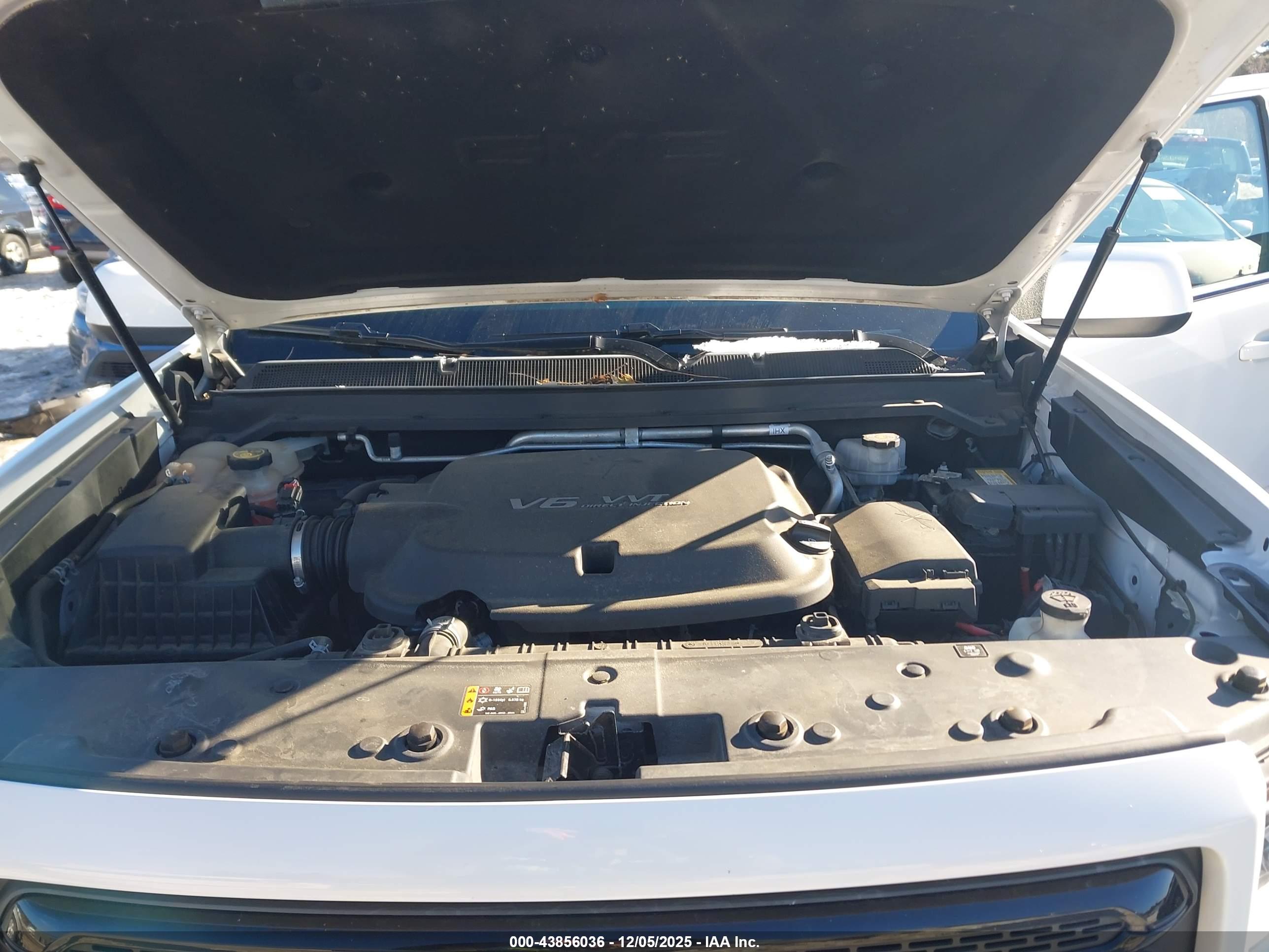 GMC CANYON image 10