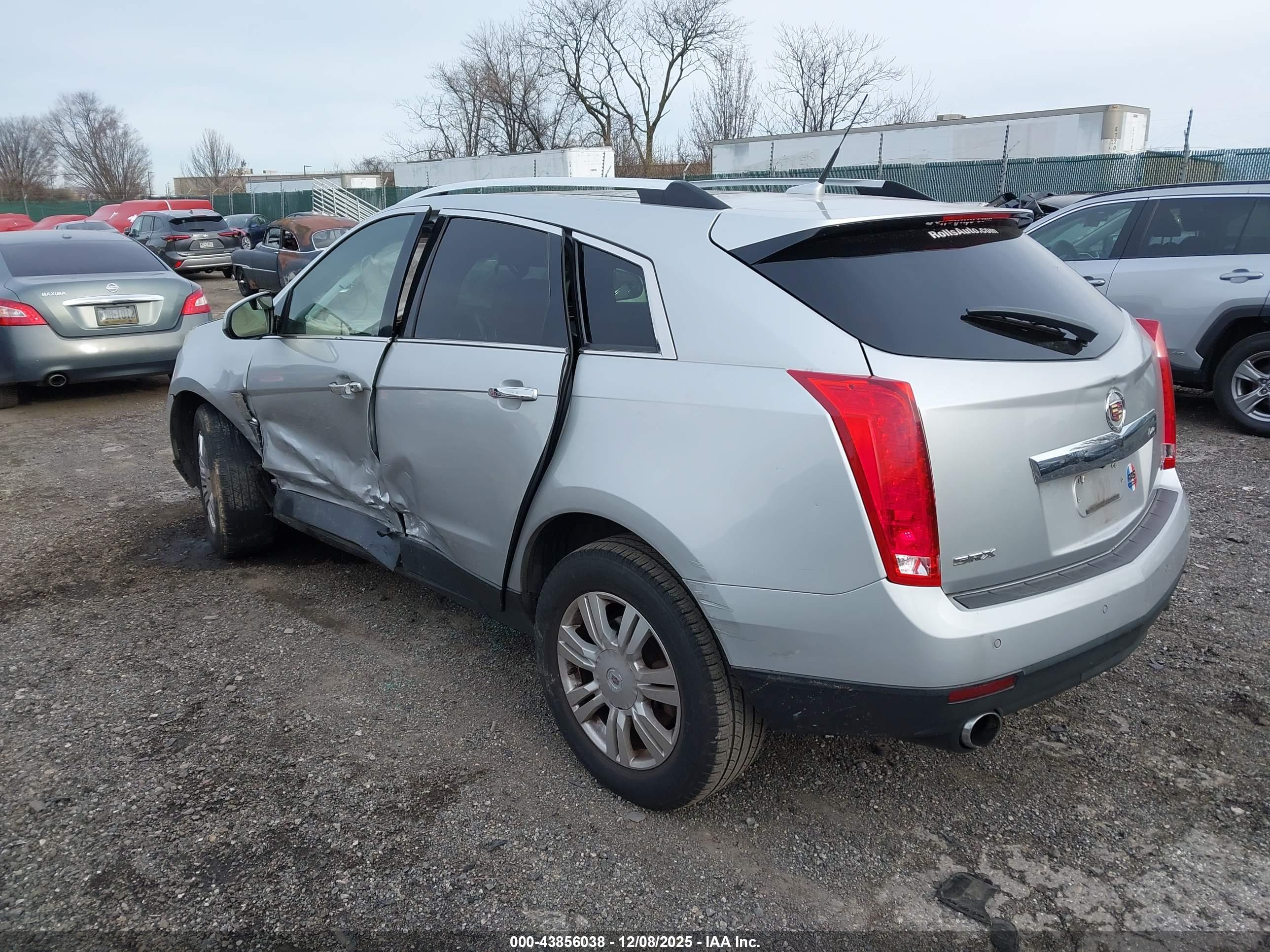 CADILLAC SRX image 3