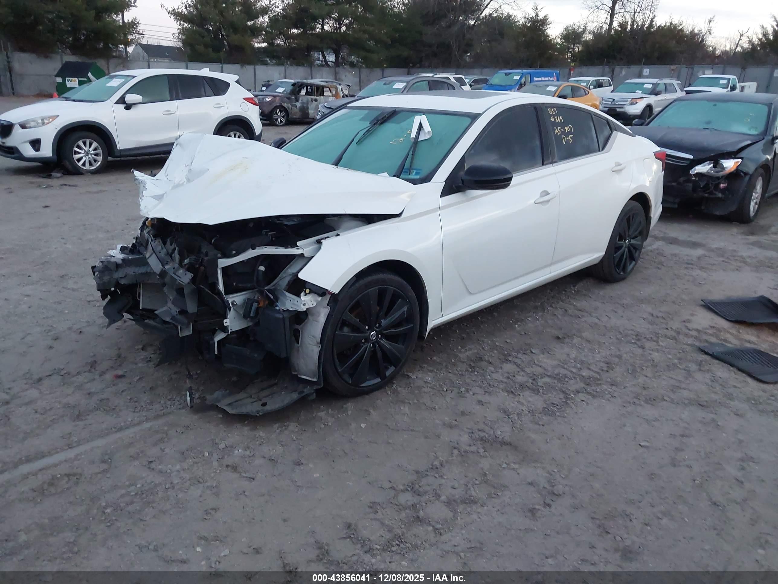 NISSAN ALTIMA image 2