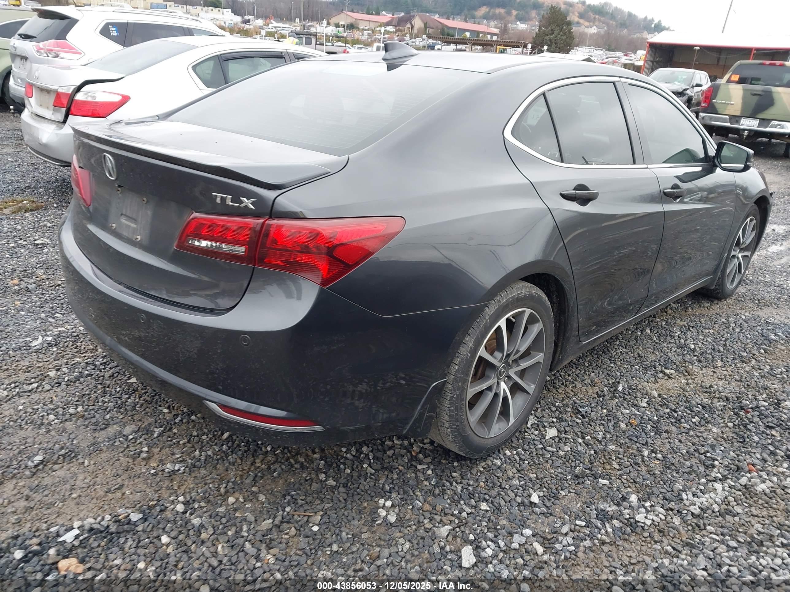 ACURA TLX image 4