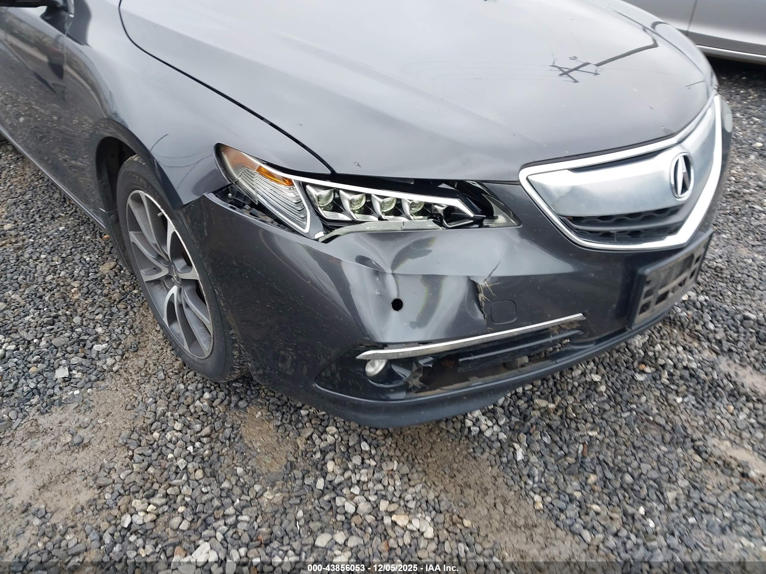 ACURA TLX image 6
