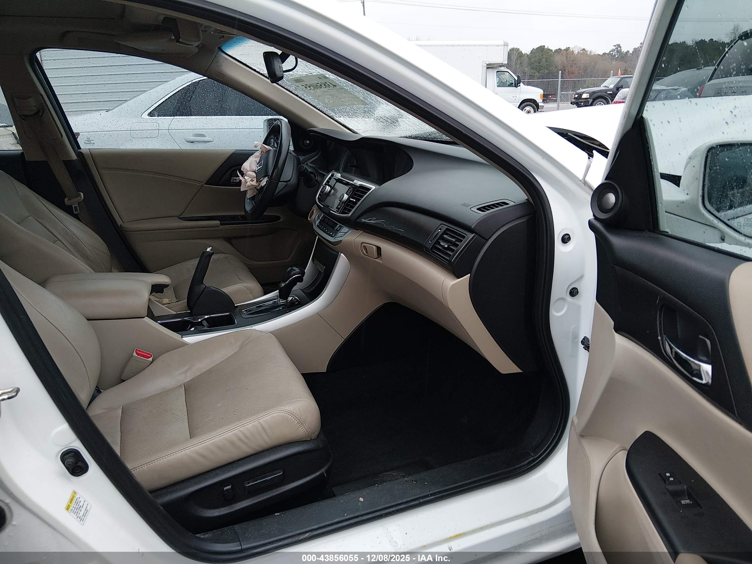 HONDA ACCORD image 5