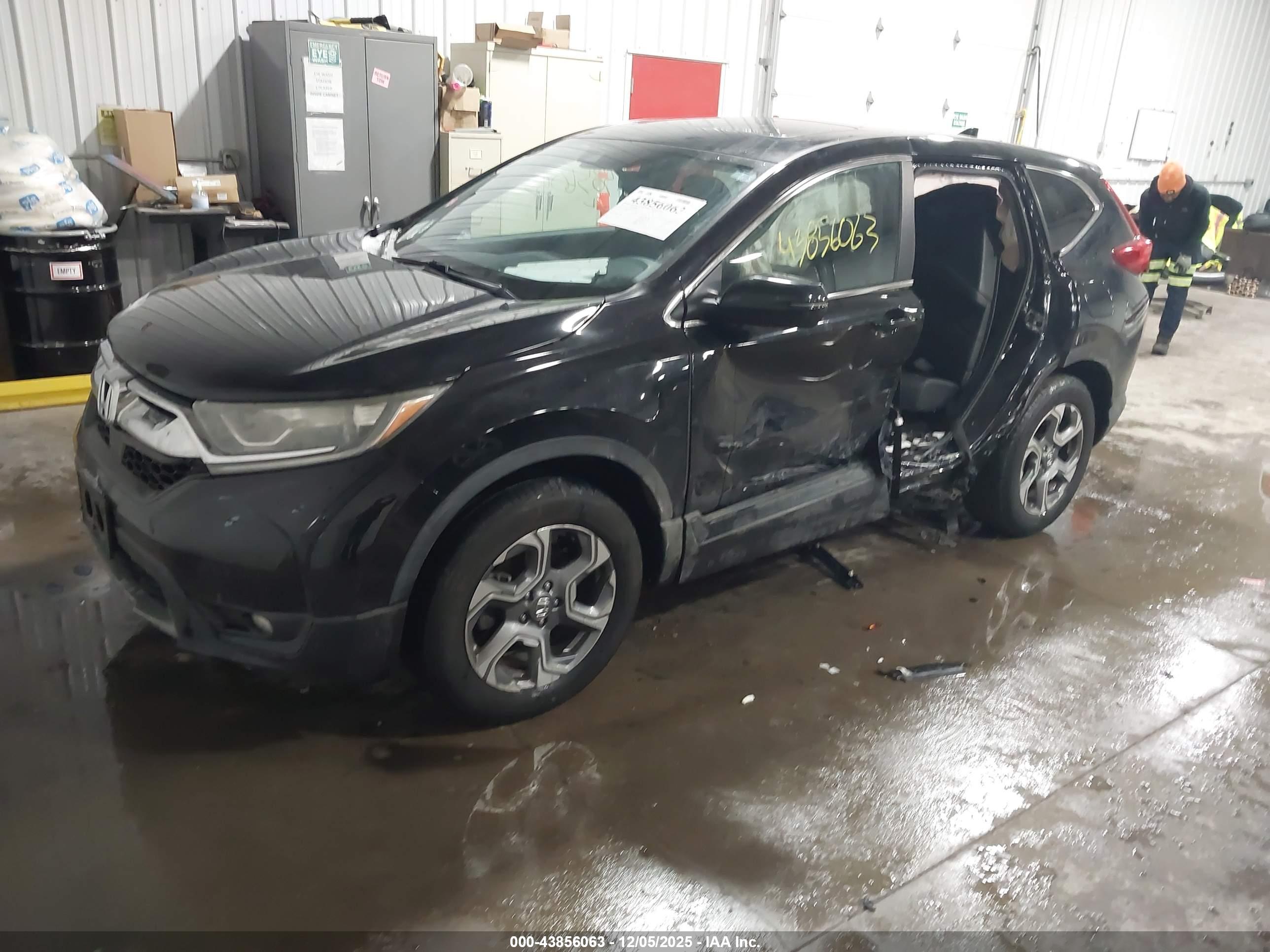 HONDA CR-V image 2