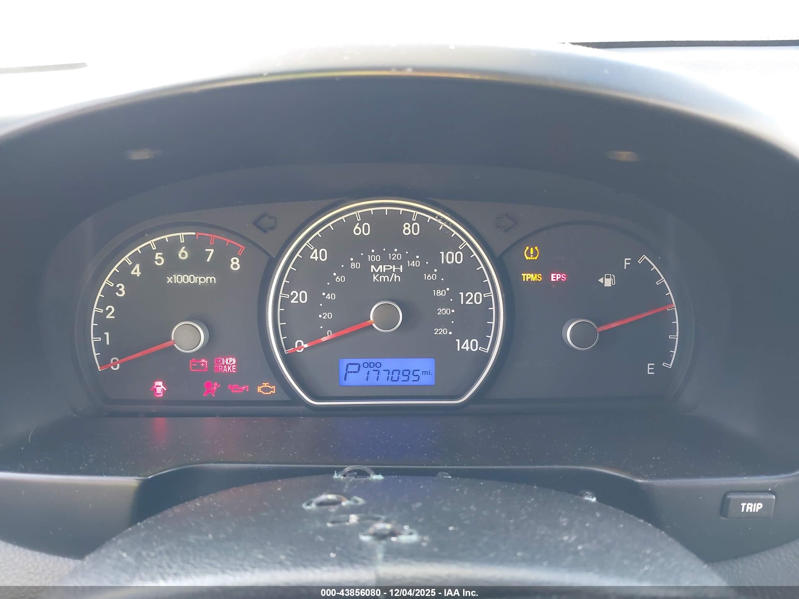 HYUNDAI ELANTRA image 7